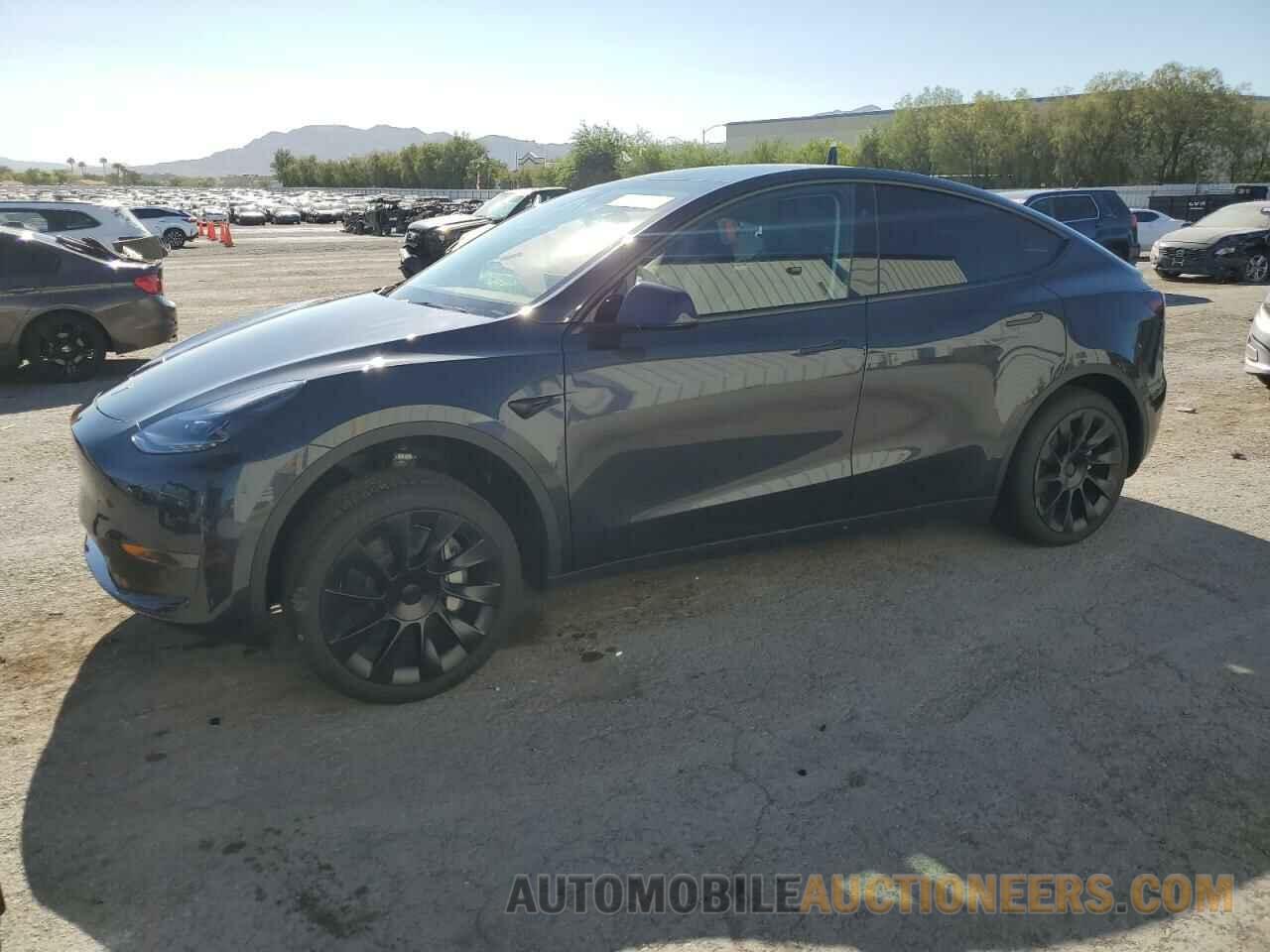 7SAYGDED4RF017872 TESLA MODEL Y 2024