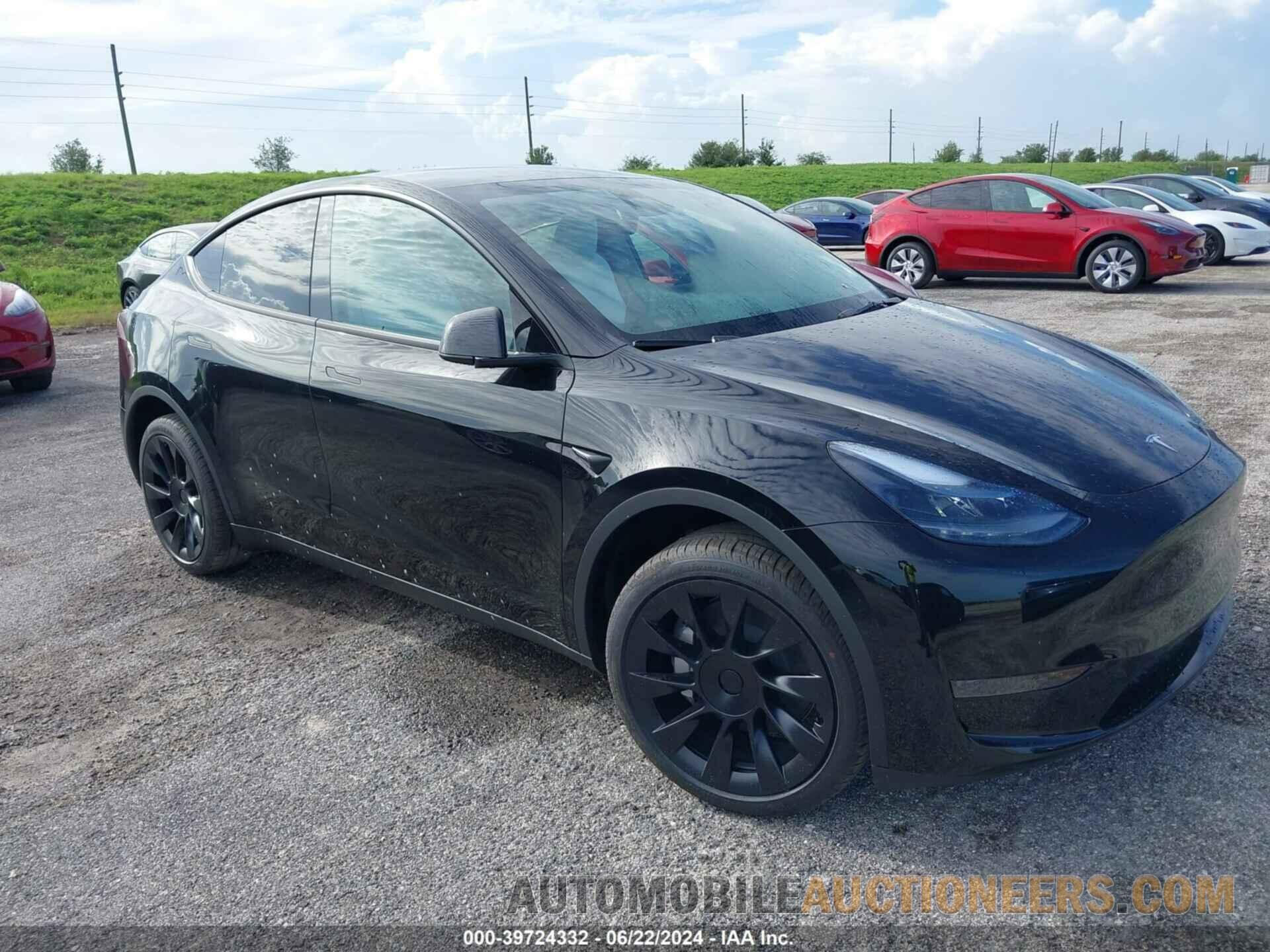 7SAYGDED4RF089896 TESLA MODEL Y 2024