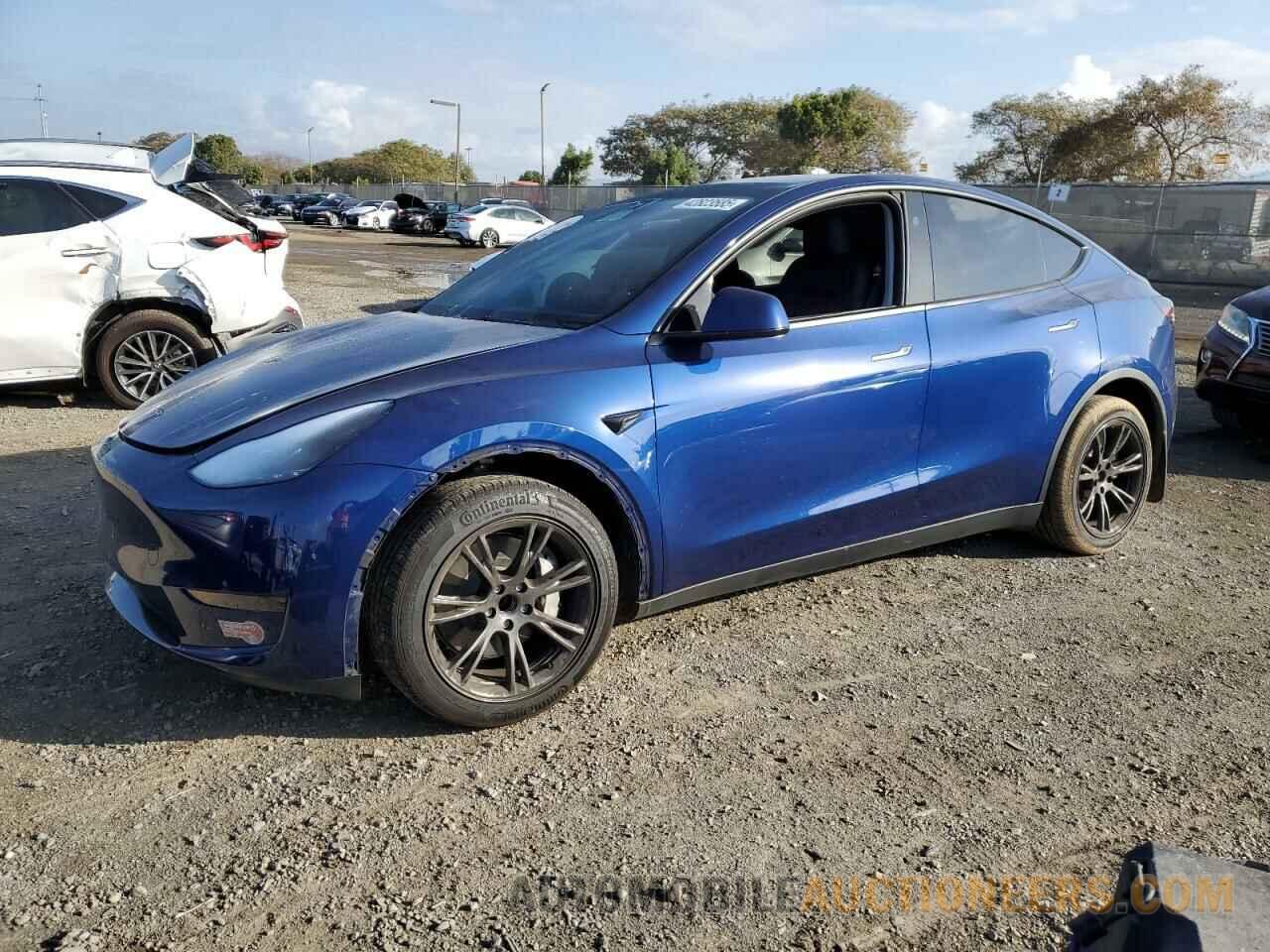 7SAYGDED4RF117874 TESLA MODEL Y 2024