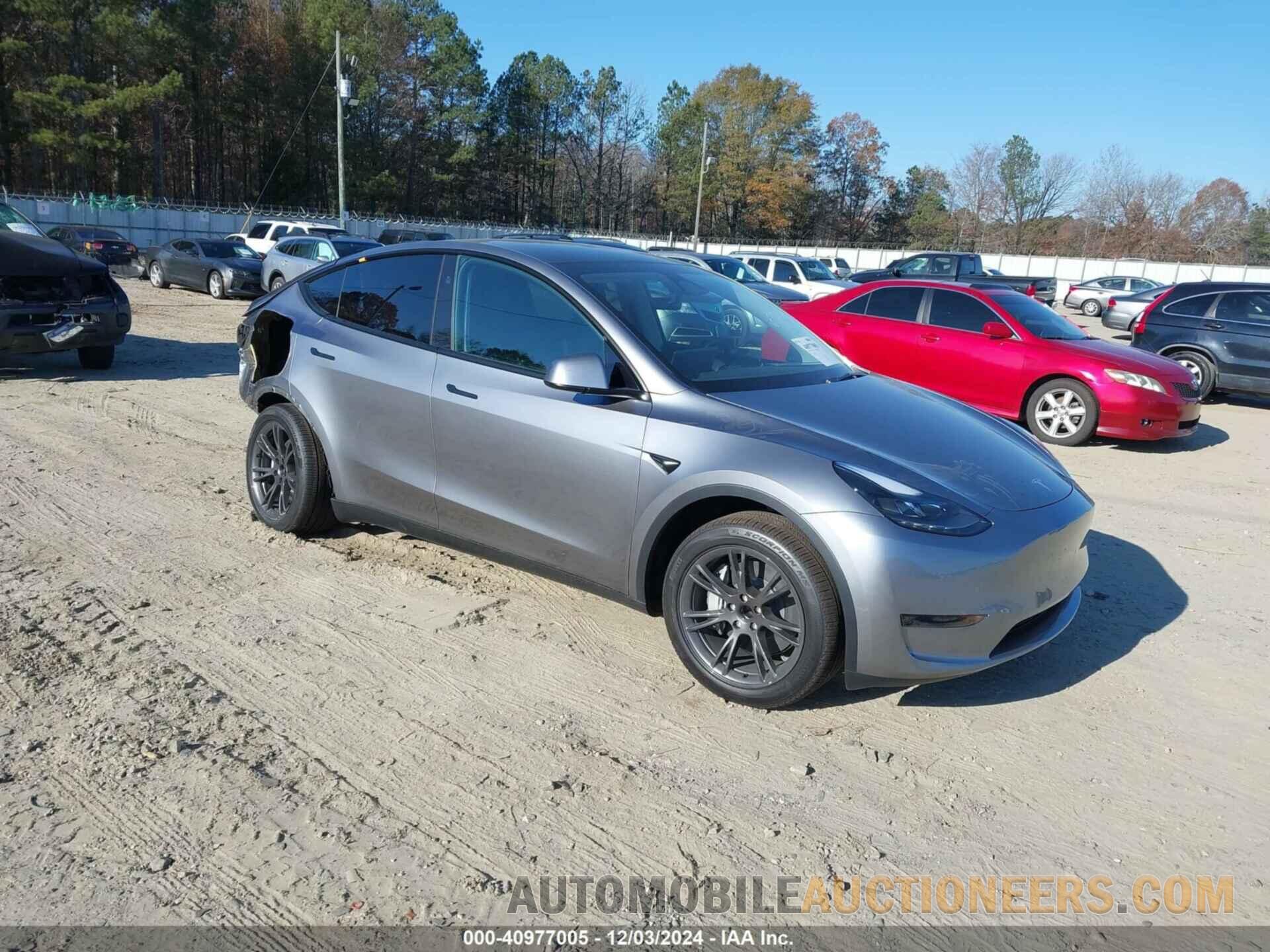 7SAYGDED5RA327347 TESLA MODEL Y 2024