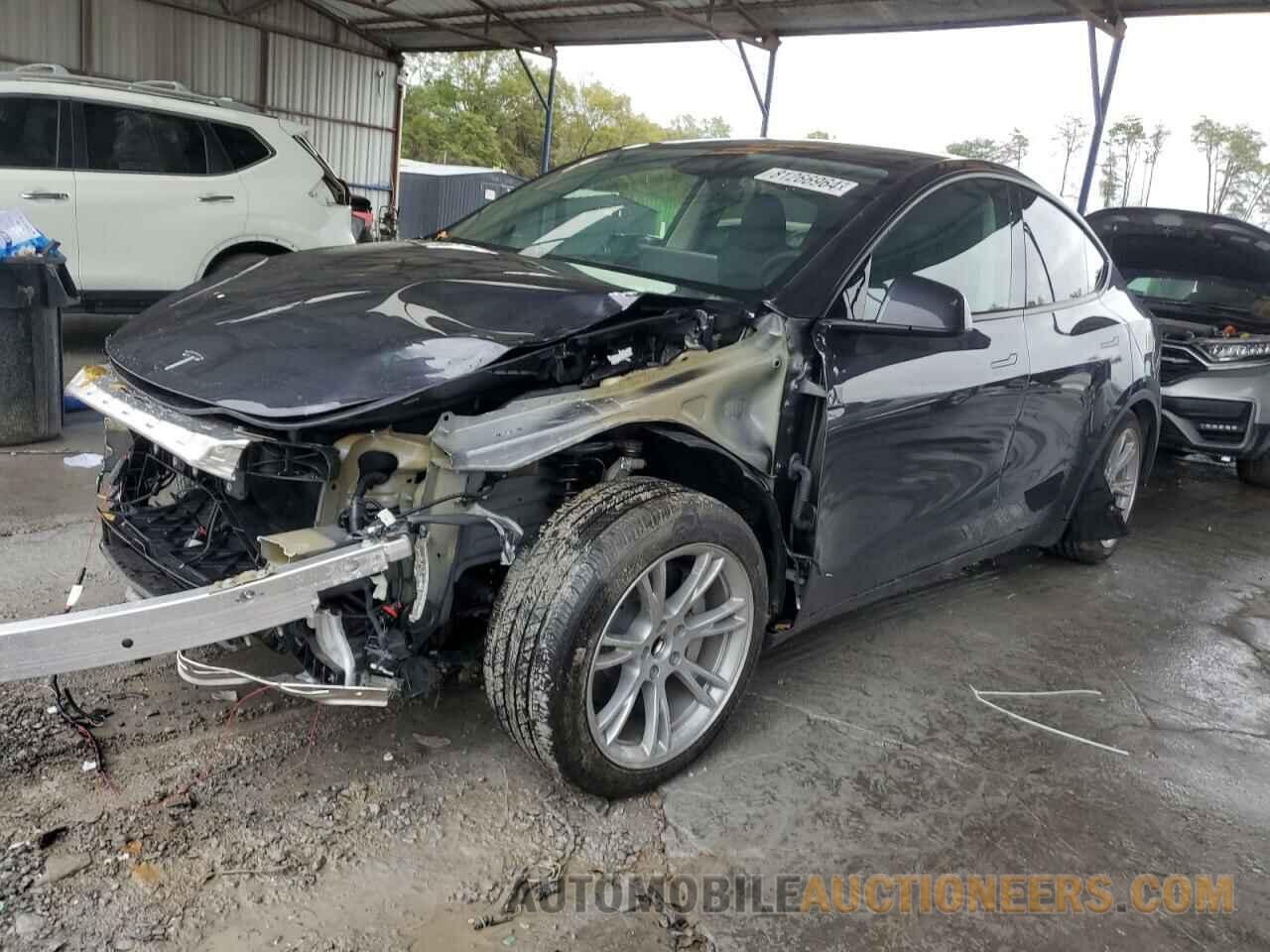 7SAYGDED5RF043378 TESLA MODEL Y 2024