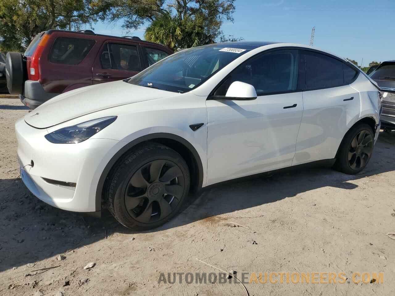 7SAYGDED5RF044398 TESLA MODEL Y 2024