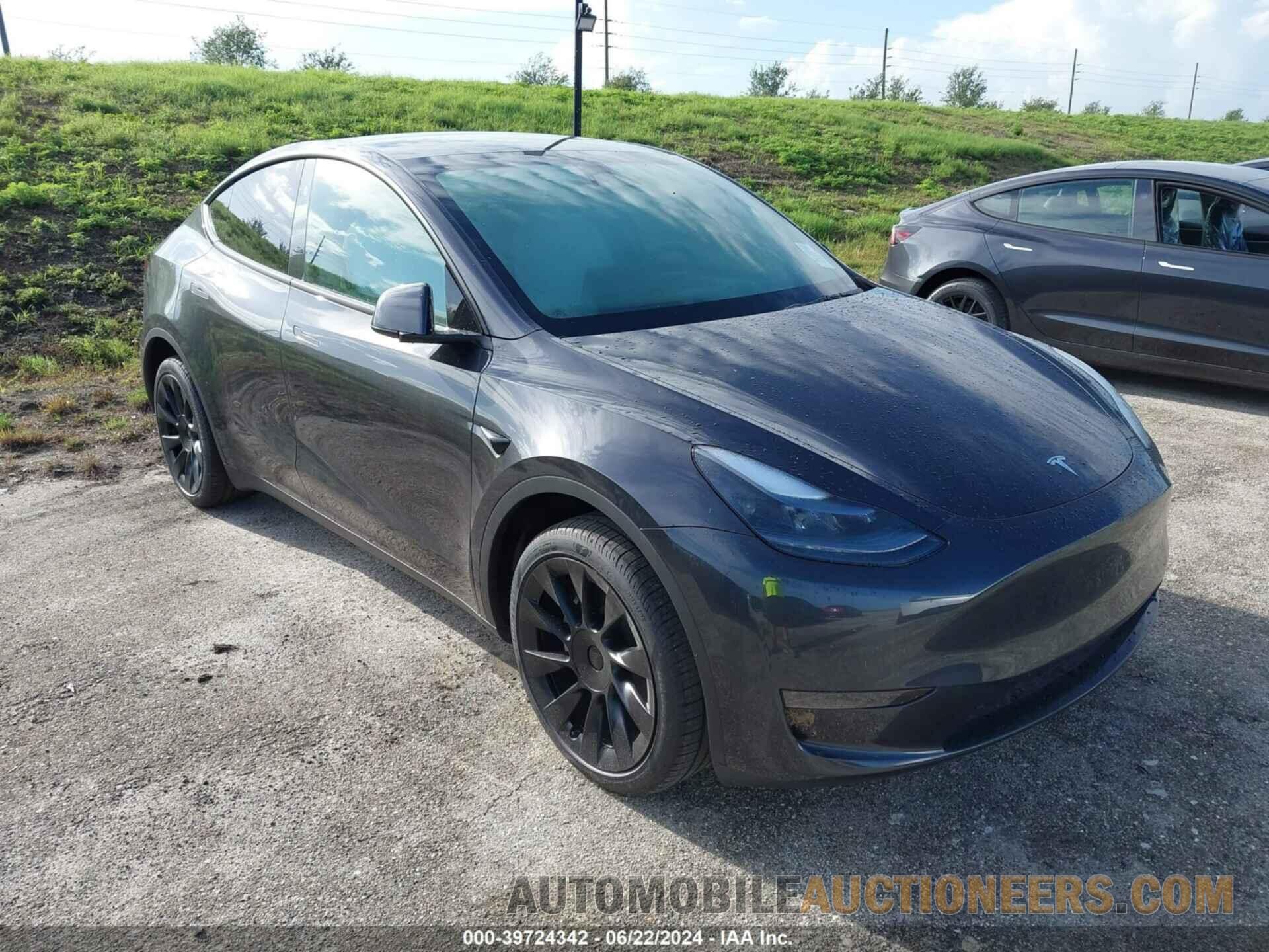 7SAYGDED5RF089311 TESLA MODEL Y 2024