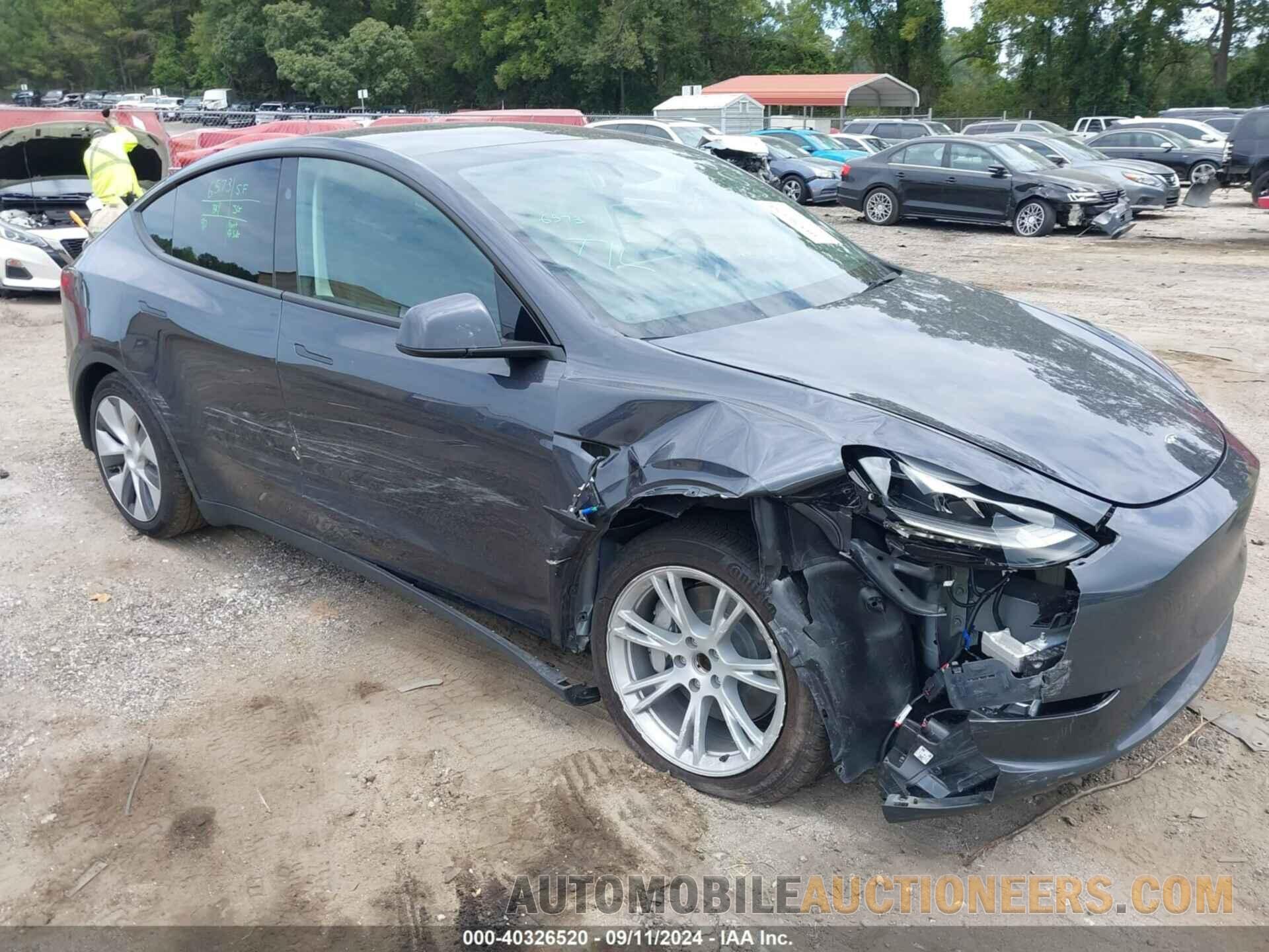 7SAYGDED5RF095609 TESLA MODEL Y 2024