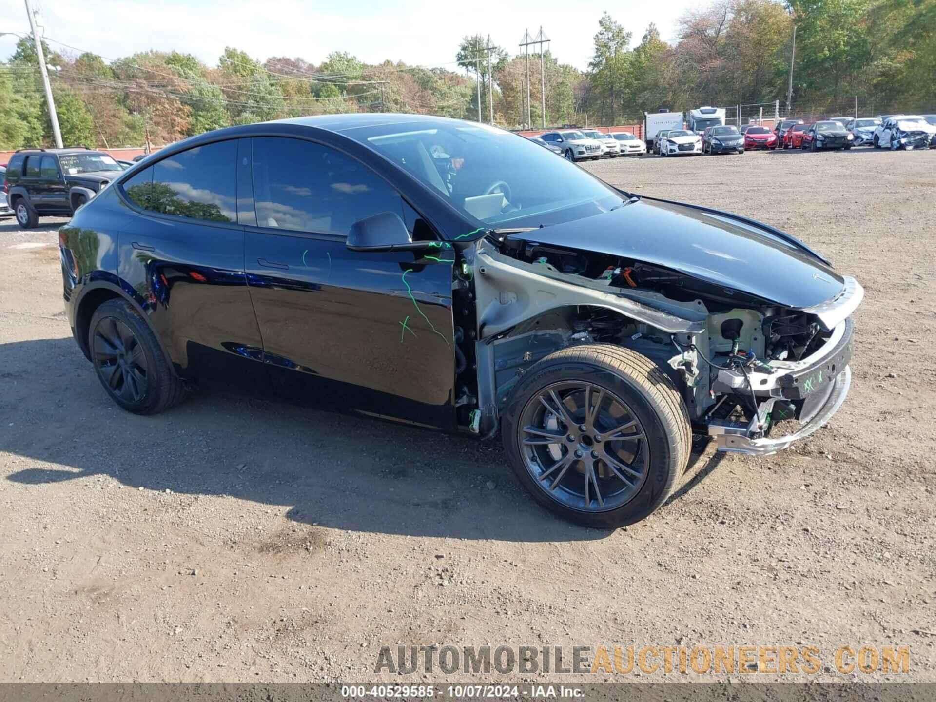 7SAYGDED5RF130214 TESLA MODEL Y 2024