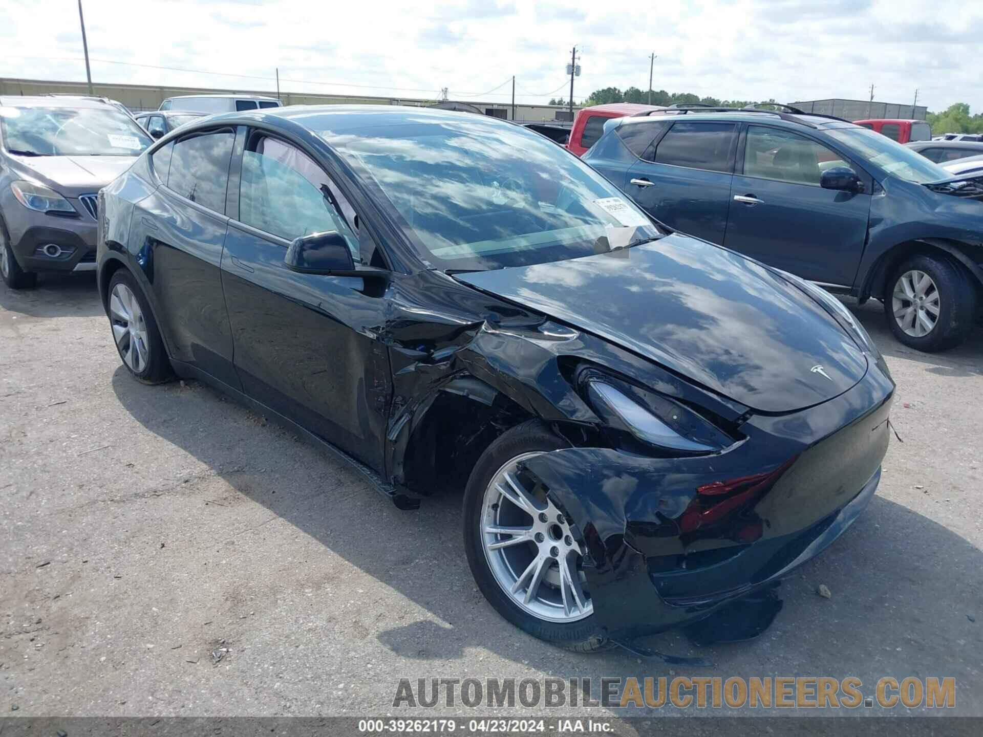 7SAYGDED5RF992705 TESLA MODEL Y 2024