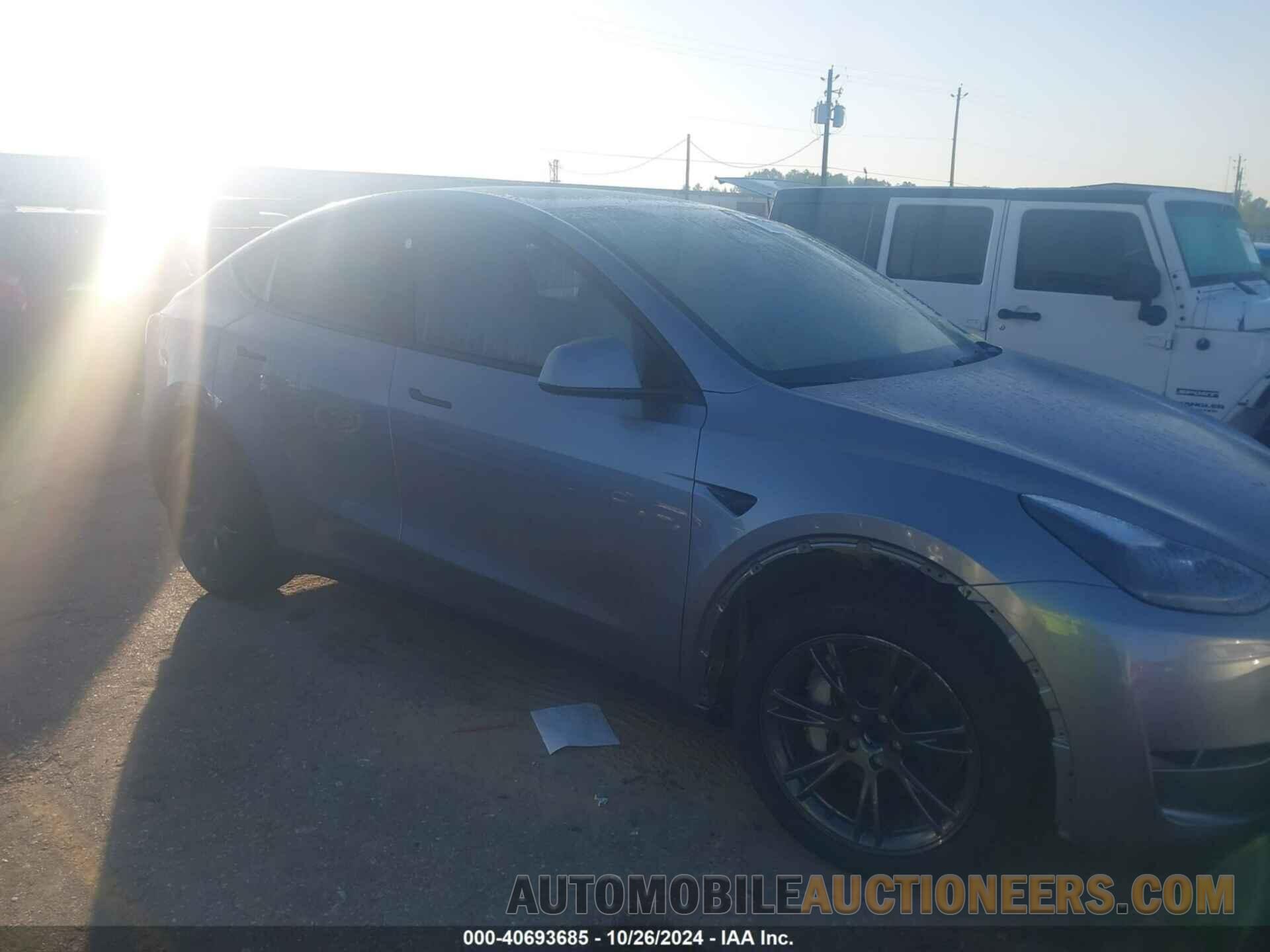 7SAYGDED6RA301369 TESLA MODEL Y 2024