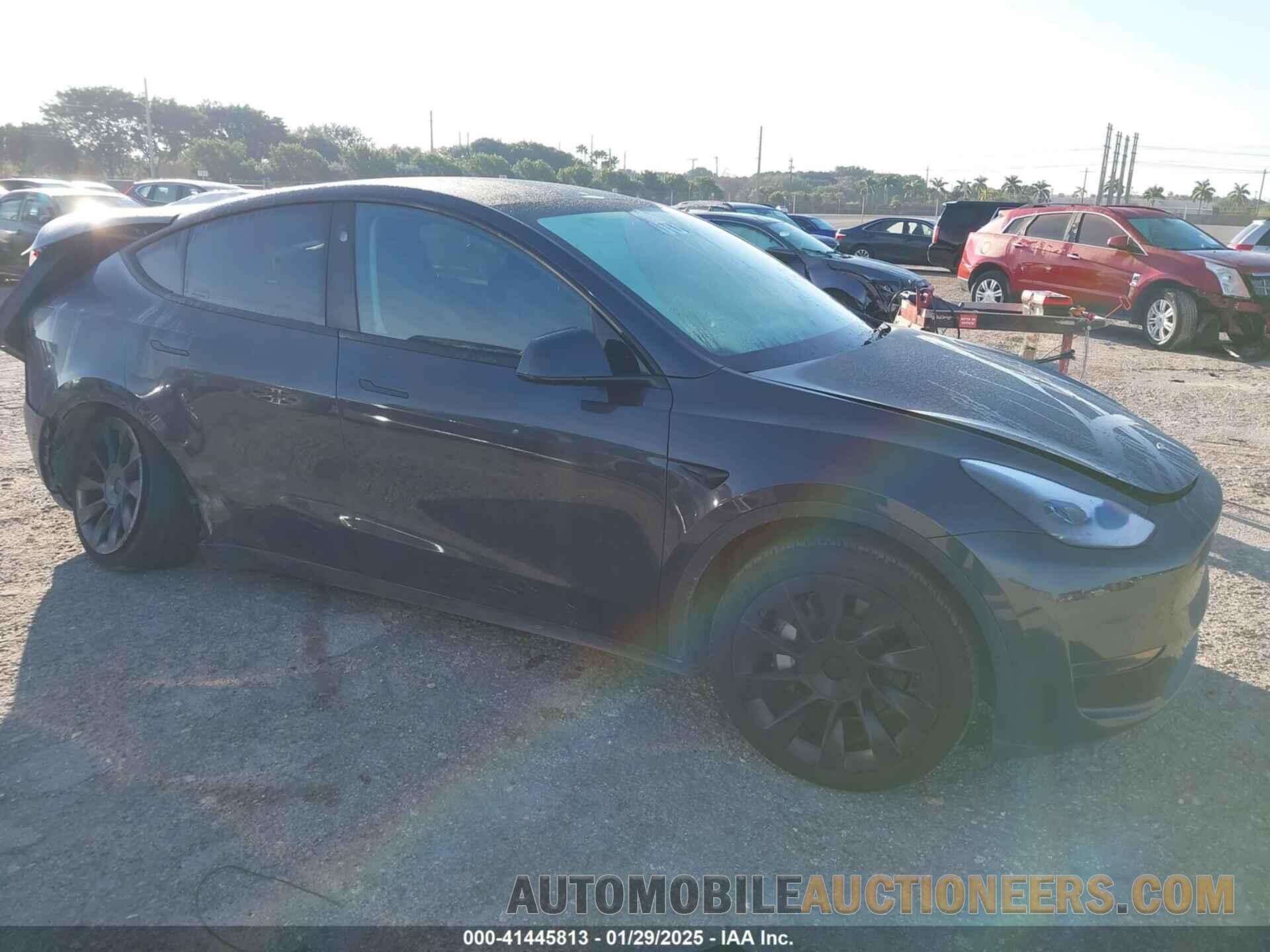 7SAYGDED6RF009594 TESLA MODEL Y 2024