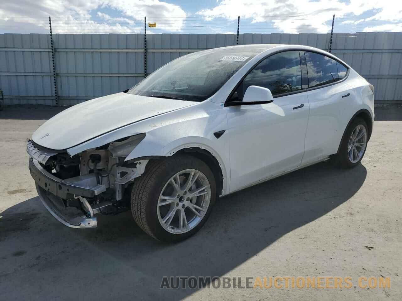 7SAYGDED6RF044376 TESLA MODEL Y 2024