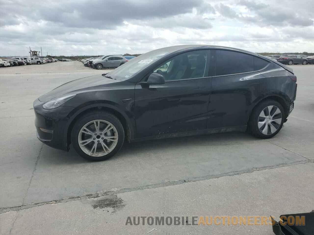 7SAYGDED7PF966667 TESLA MODEL Y 2023