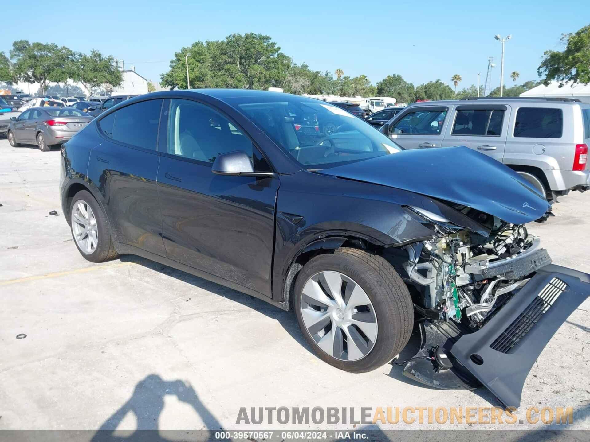 7SAYGDED7RF038232 TESLA MODEL Y 2024