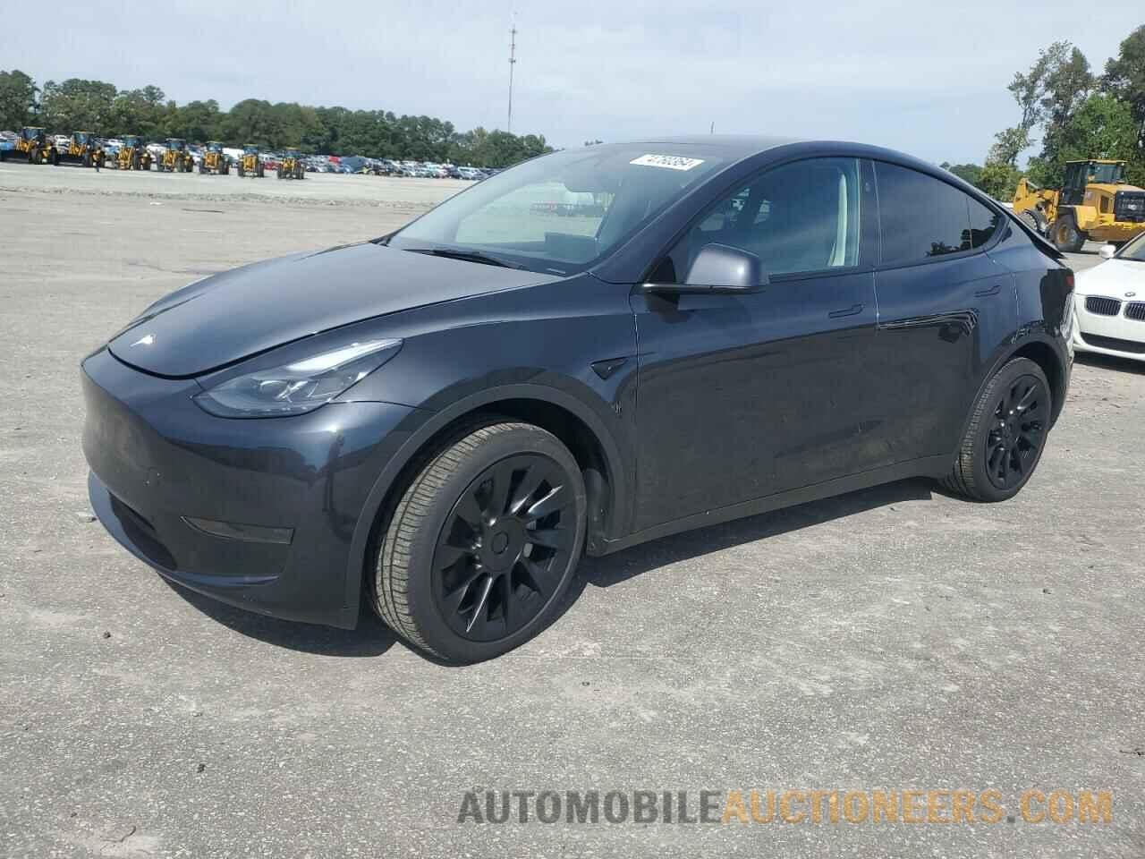 7SAYGDED7RF040773 TESLA MODEL Y 2024