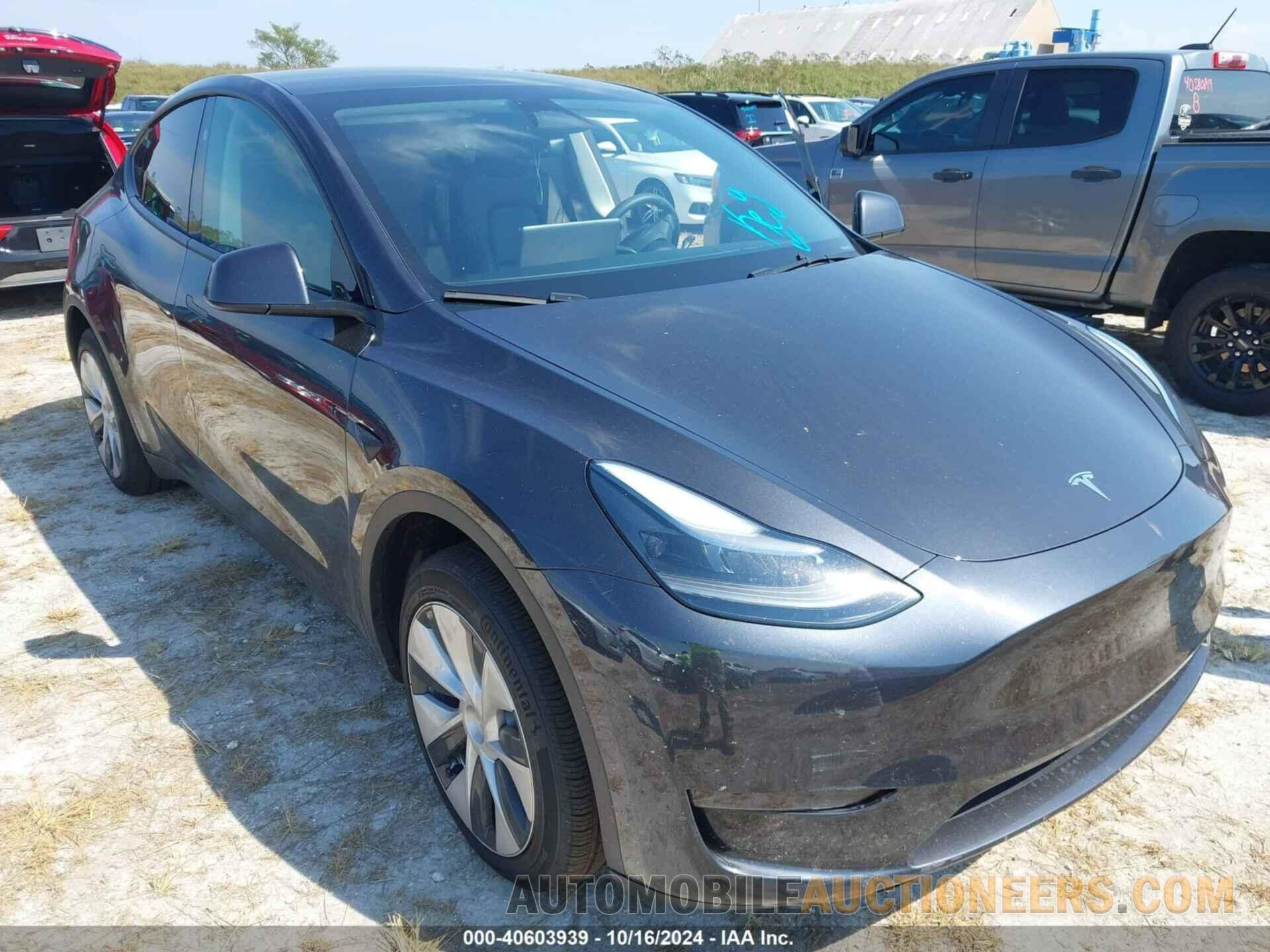 7SAYGDED7RF040790 TESLA MODEL Y 2024