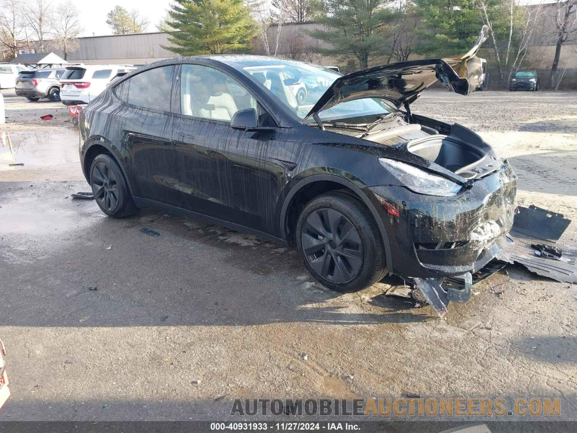 7SAYGDED7RF166566 TESLA MODEL Y 2024