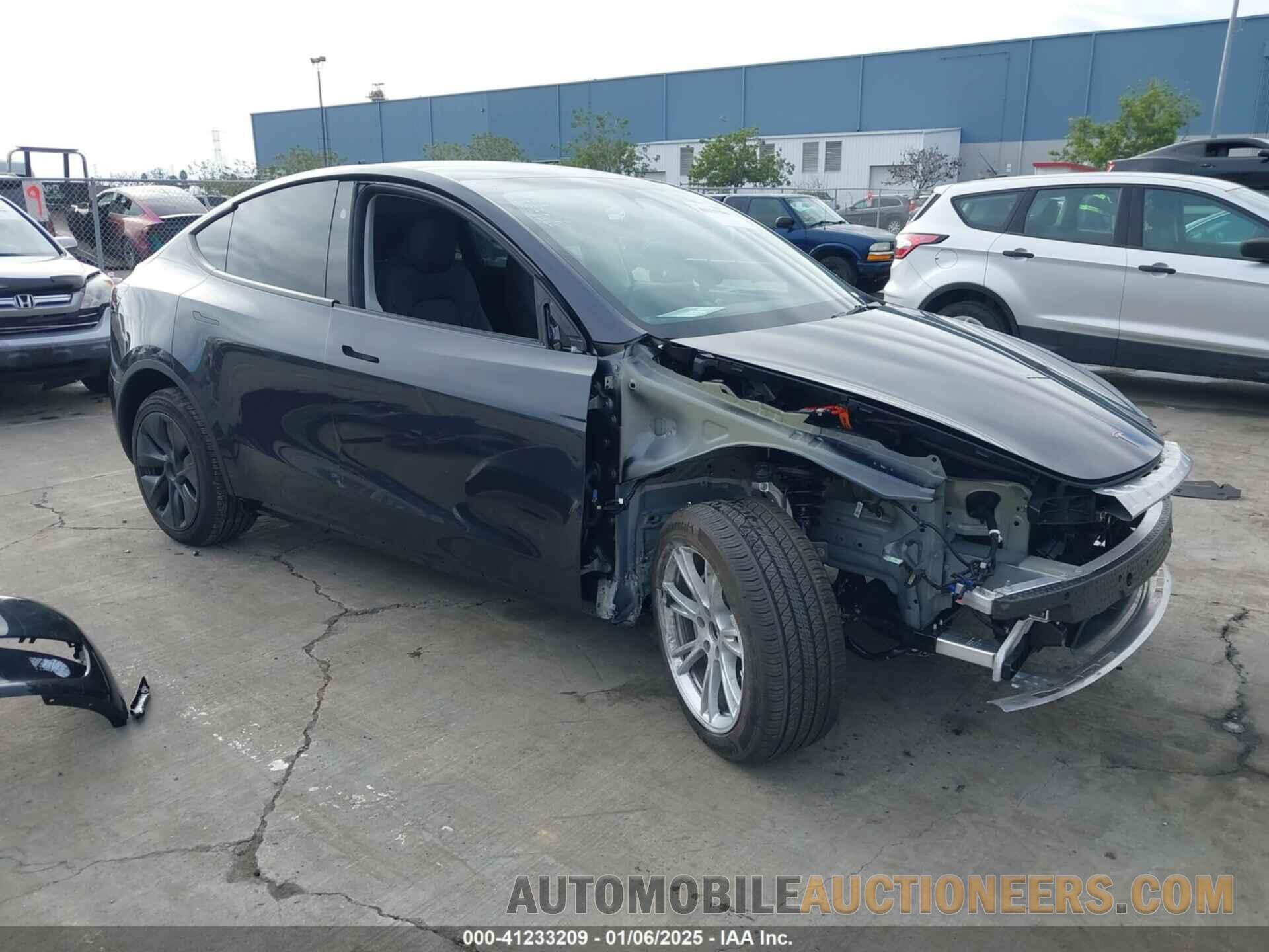 7SAYGDED7RF199907 TESLA MODEL Y 2024