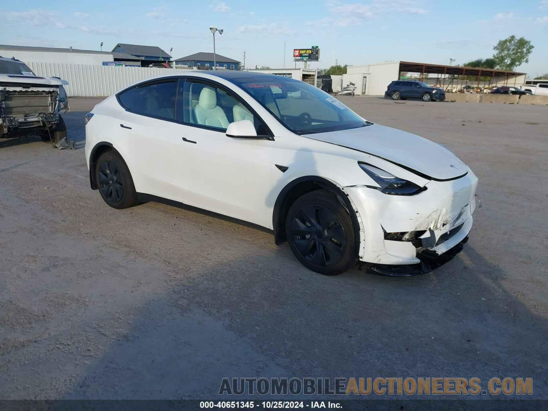 7SAYGDED8RA303365 TESLA MODEL Y 2024