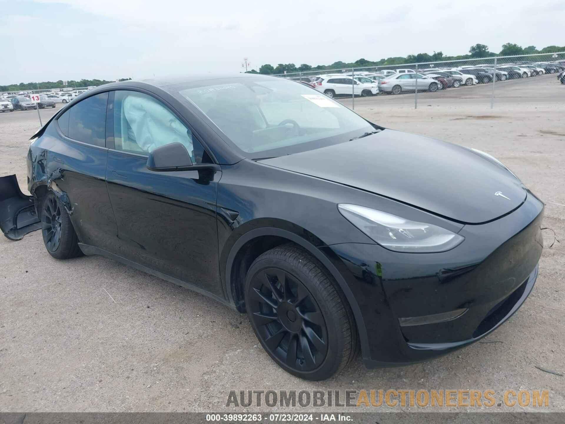 7SAYGDED8RF022380 TESLA MODEL Y 2024