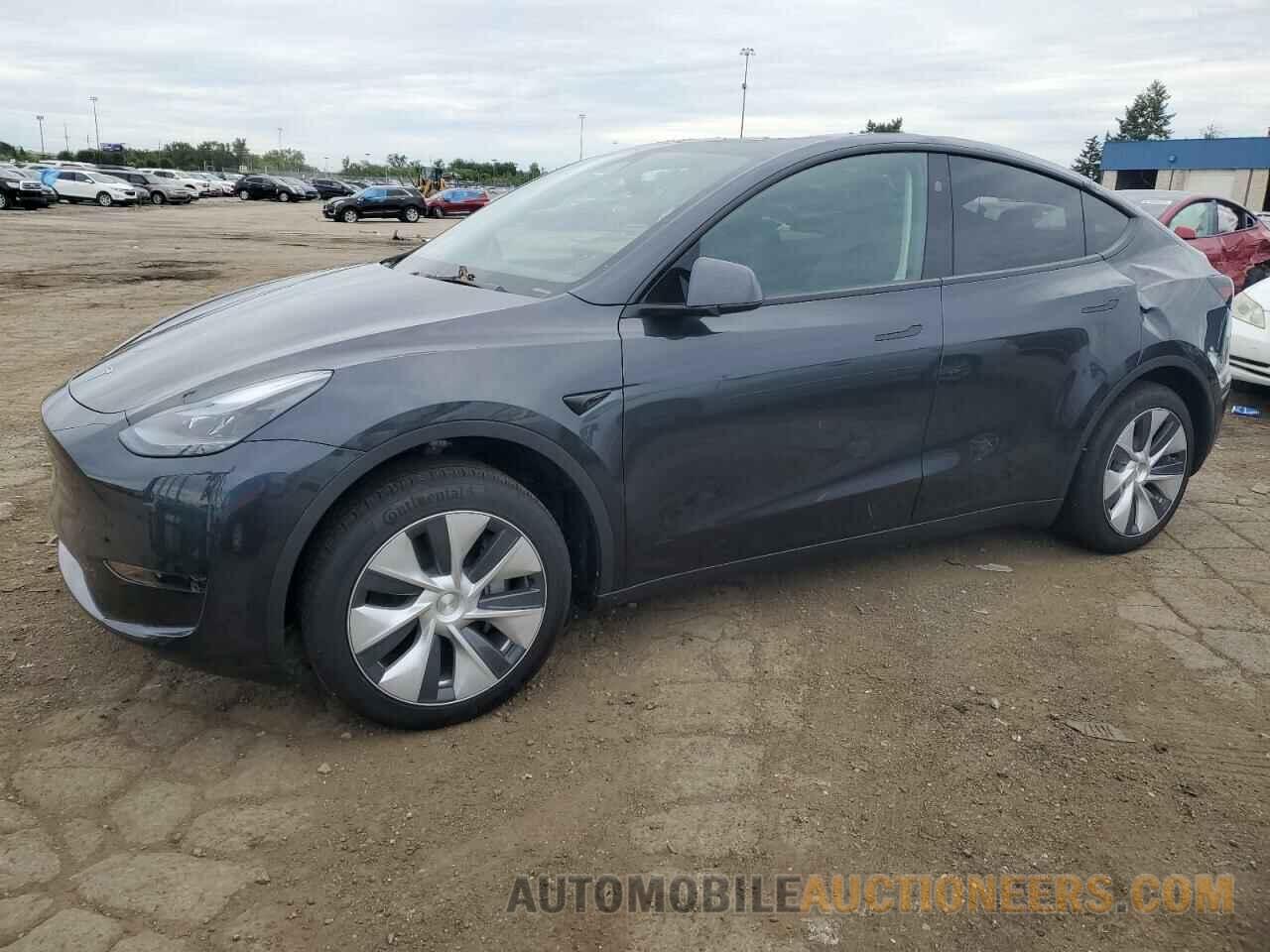 7SAYGDED8RF027479 TESLA MODEL Y 2024