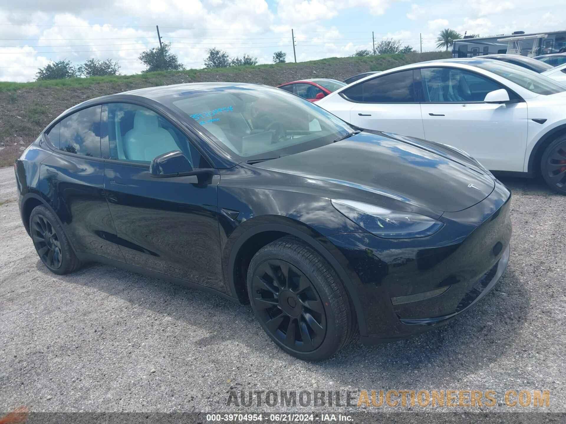 7SAYGDED8RF092915 TESLA MODEL Y 2024