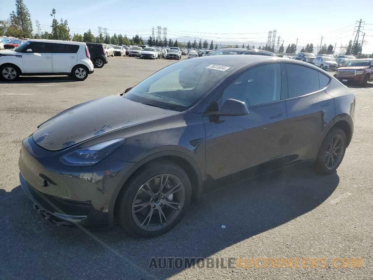 7SAYGDED8RF214124 TESLA MODEL Y 2024