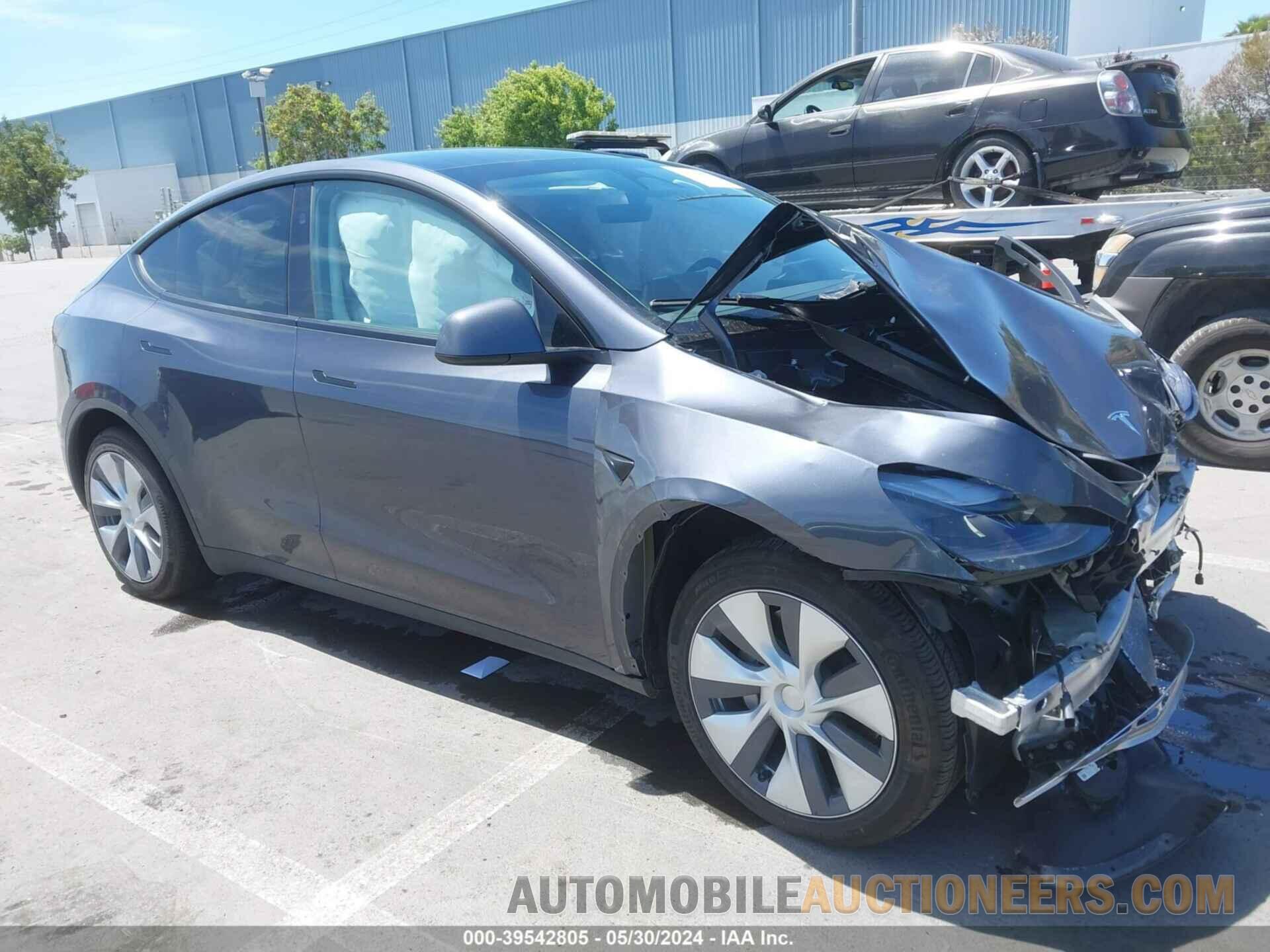 7SAYGDED9PF957744 TESLA MODEL Y 2023