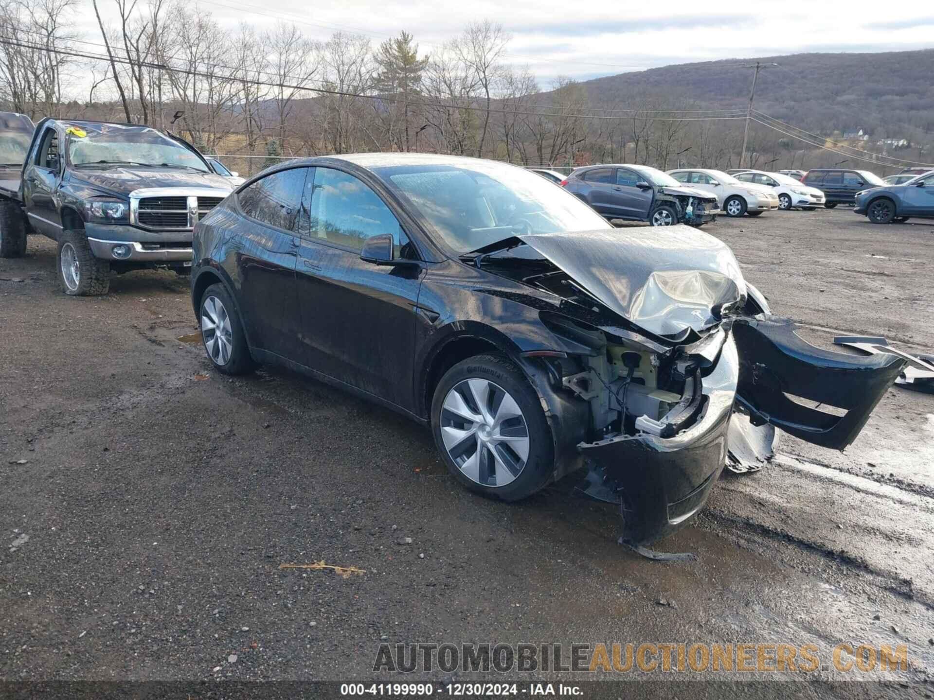 7SAYGDED9RF055789 TESLA MODEL Y 2024