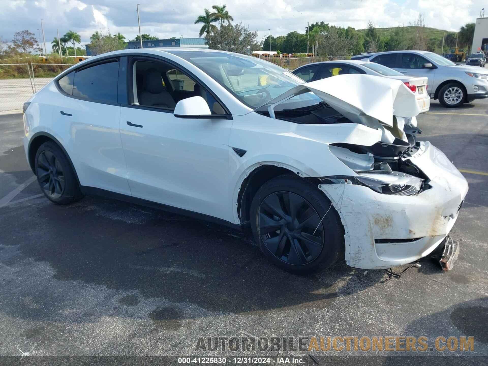 7SAYGDEDXRA329093 TESLA MODEL Y 2024