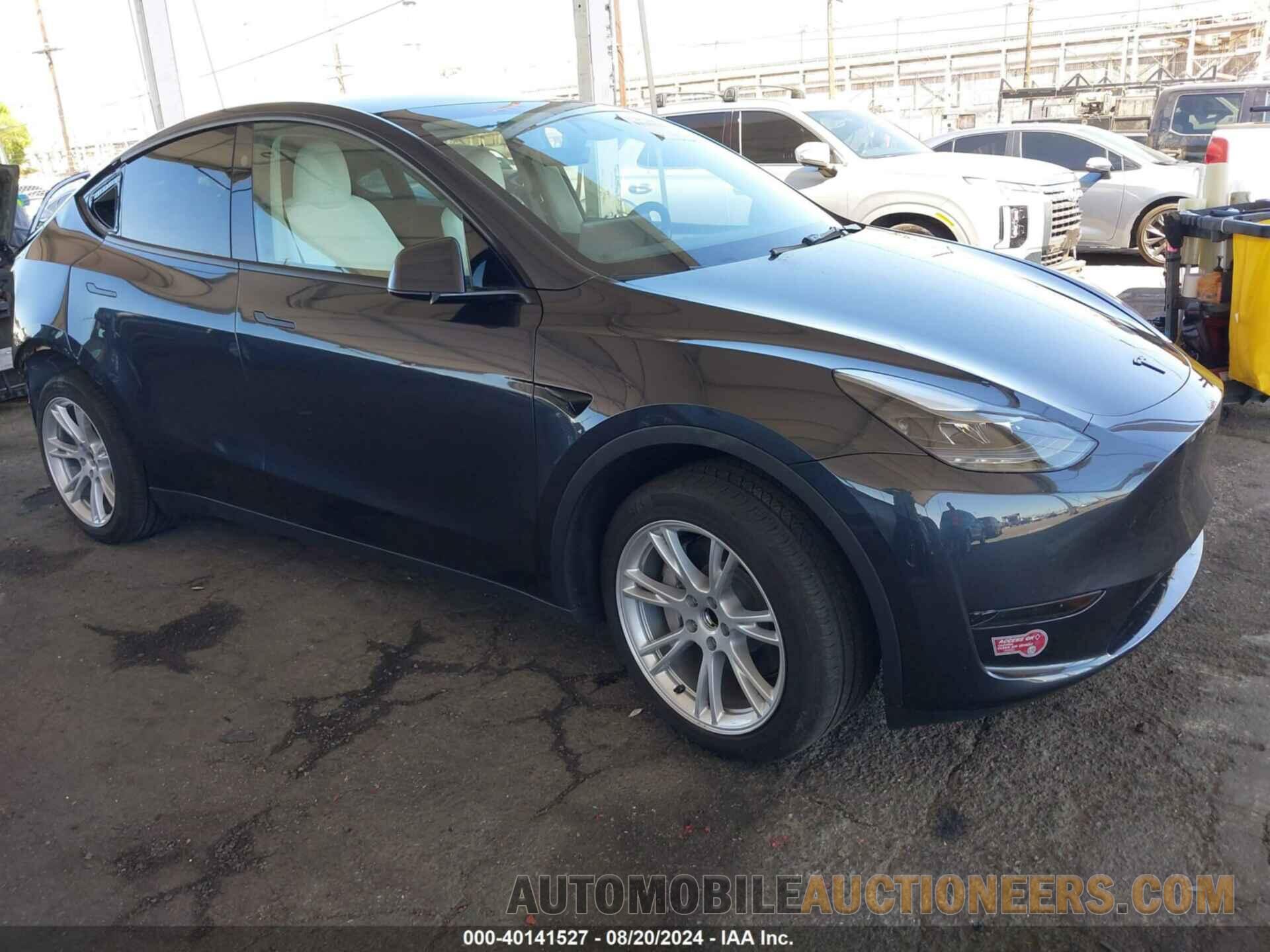 7SAYGDEDXRF048124 TESLA MODEL Y 2024