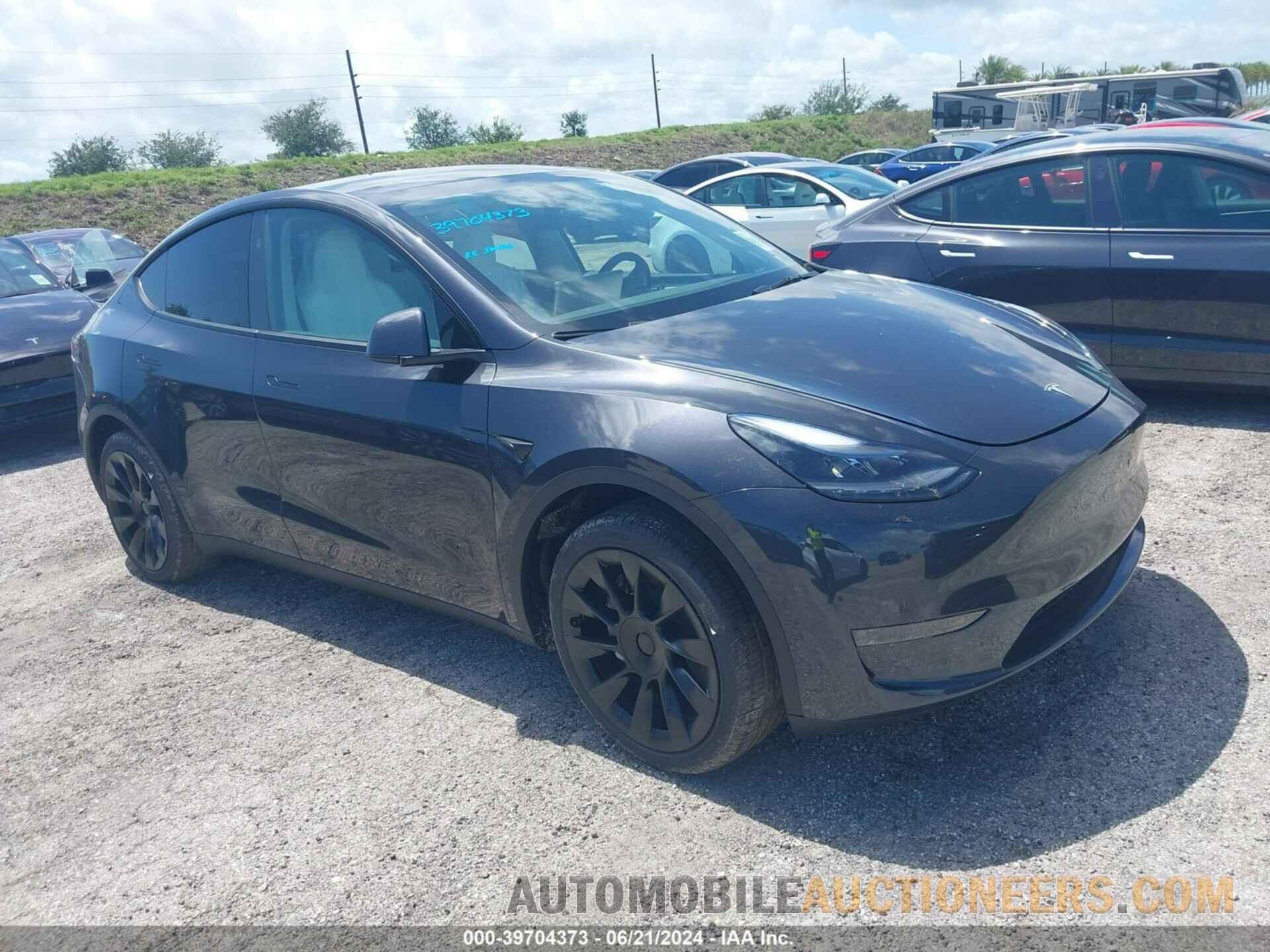 7SAYGDEDXRF094584 TESLA MODEL Y 2024