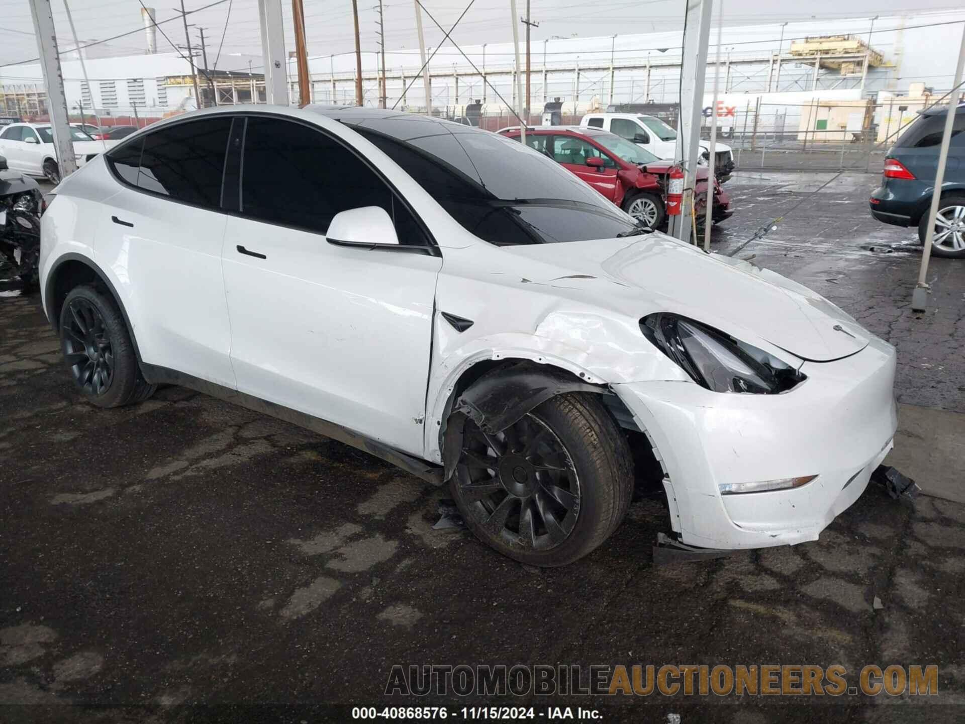 7SAYGDEDXRF108967 TESLA MODEL Y 2024