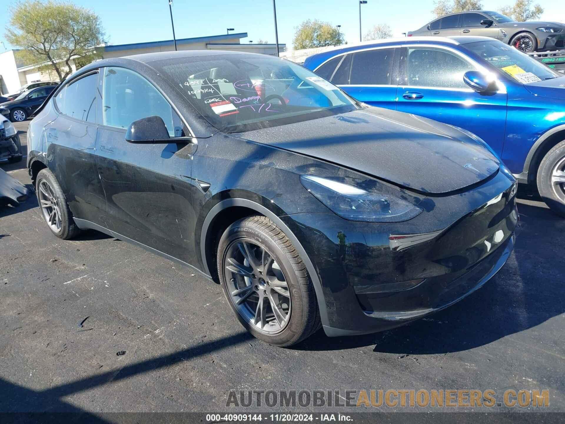 7SAYGDEDXRF195463 TESLA MODEL Y 2024