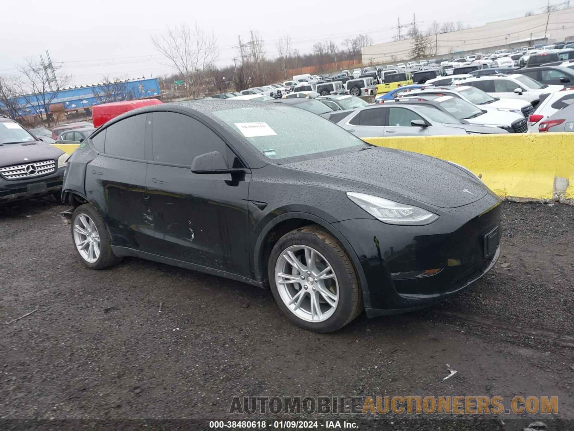 7SAYGDEE0NF328380 TESLA MODEL Y 2022