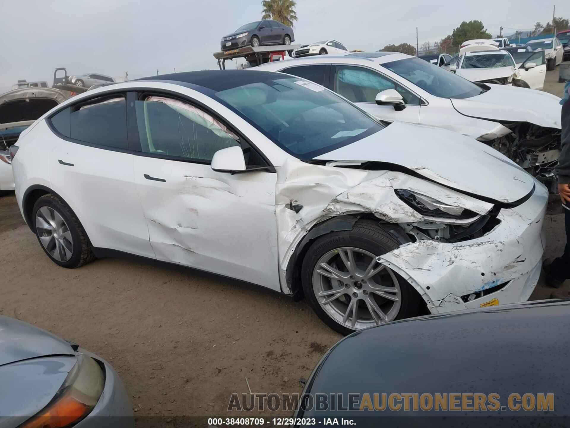 7SAYGDEE0NF461687 TESLA MODEL Y 2022