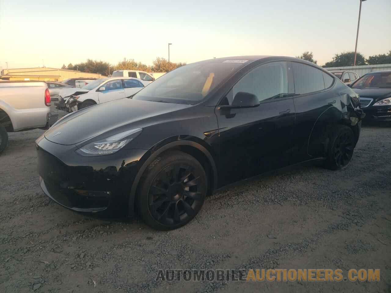 7SAYGDEE0NF504893 TESLA MODEL Y 2022