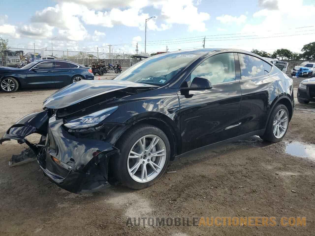 7SAYGDEE0PF608352 TESLA MODEL Y 2023