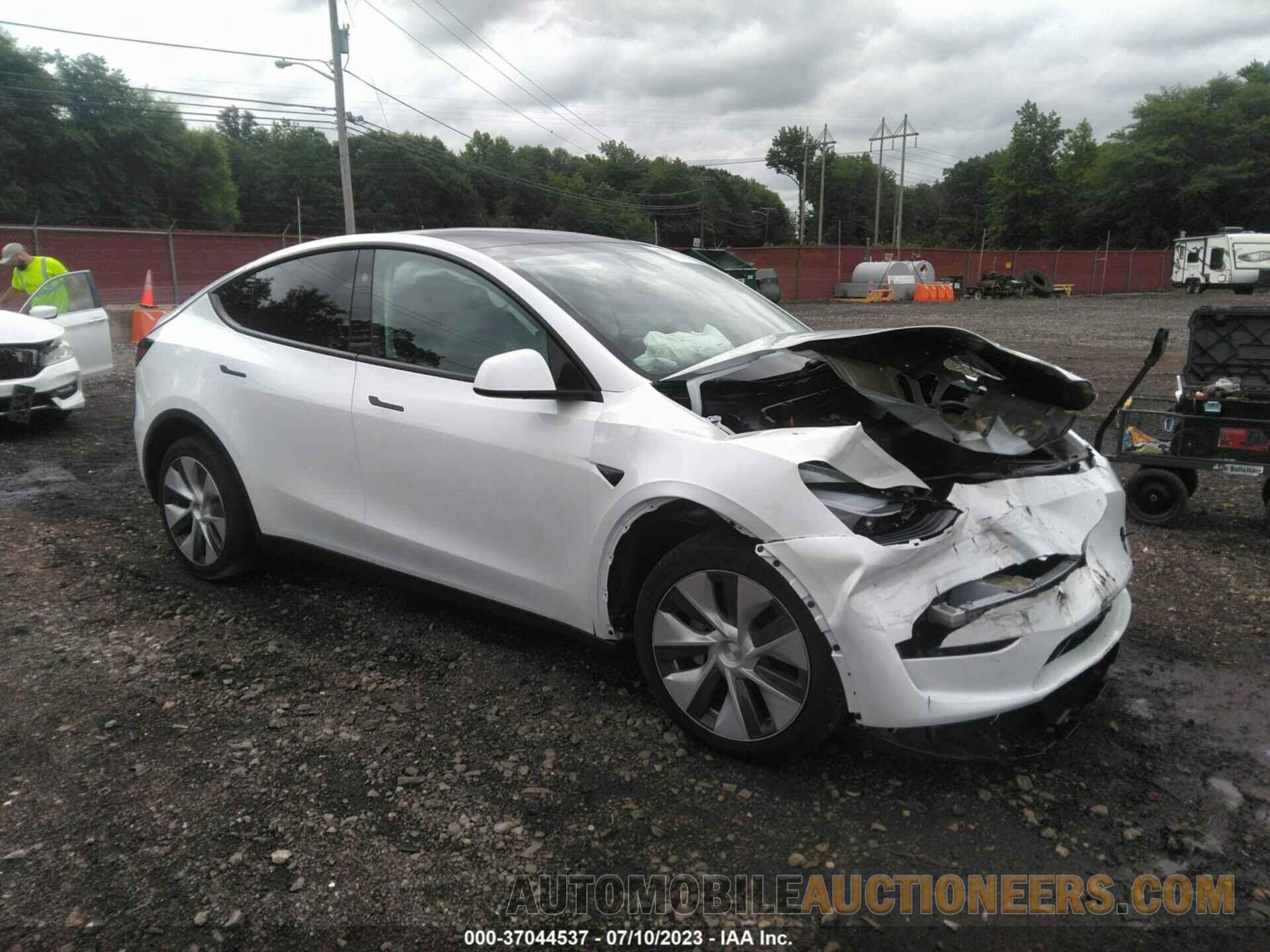 7SAYGDEE0PF802492 TESLA MODEL Y 2023