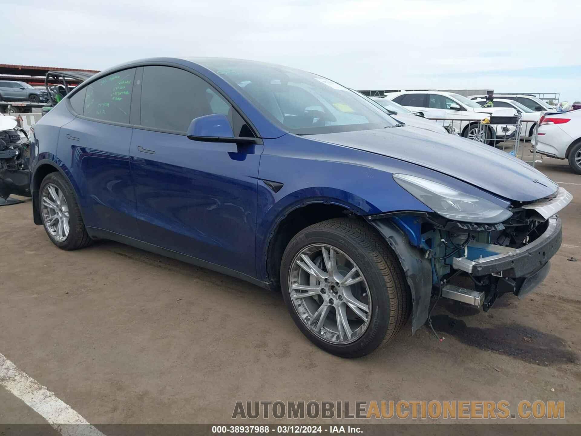 7SAYGDEE0PF808356 TESLA MODEL Y 2023