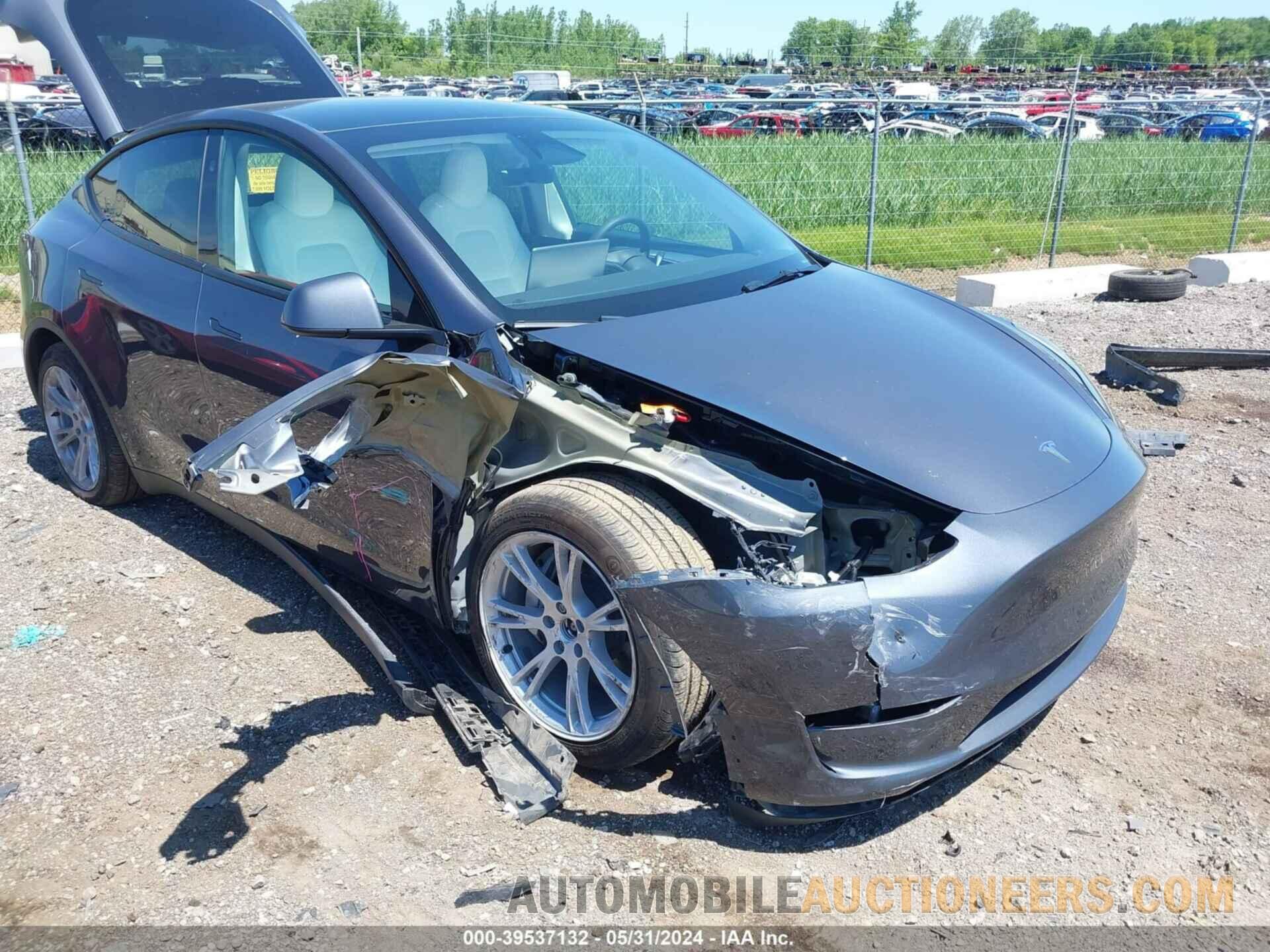 7SAYGDEE0PF833175 TESLA MODEL Y 2023