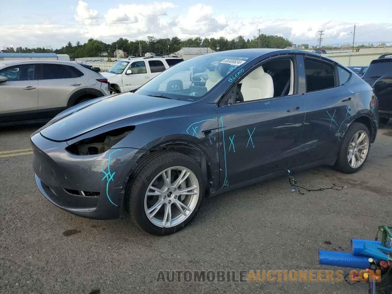 7SAYGDEE0PF880903 TESLA MODEL Y 2023