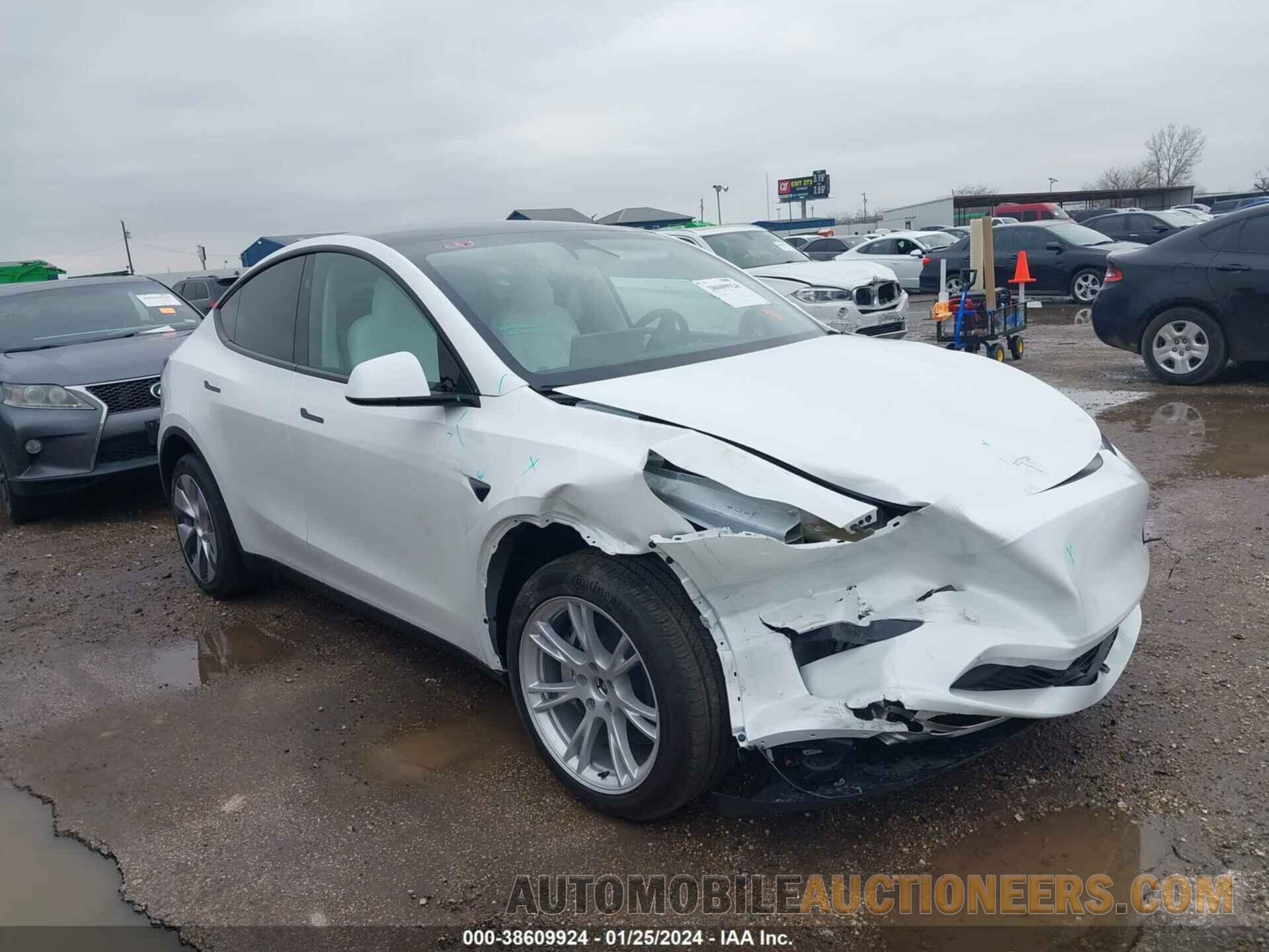 7SAYGDEE0PF883493 TESLA MODEL Y 2023