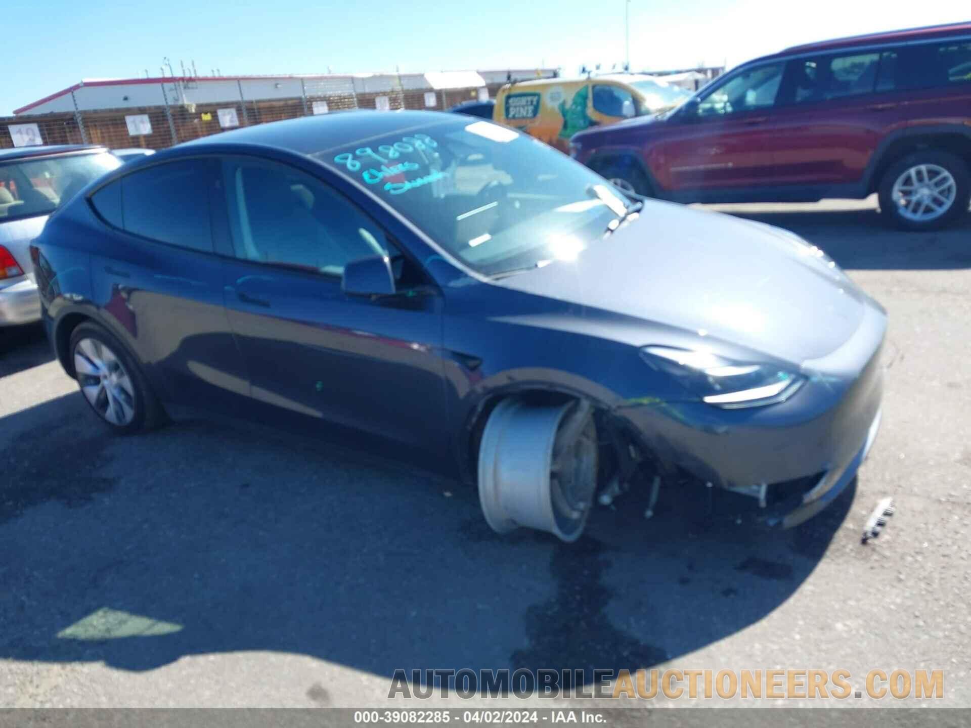 7SAYGDEE0PF898088 TESLA MODEL Y 2023