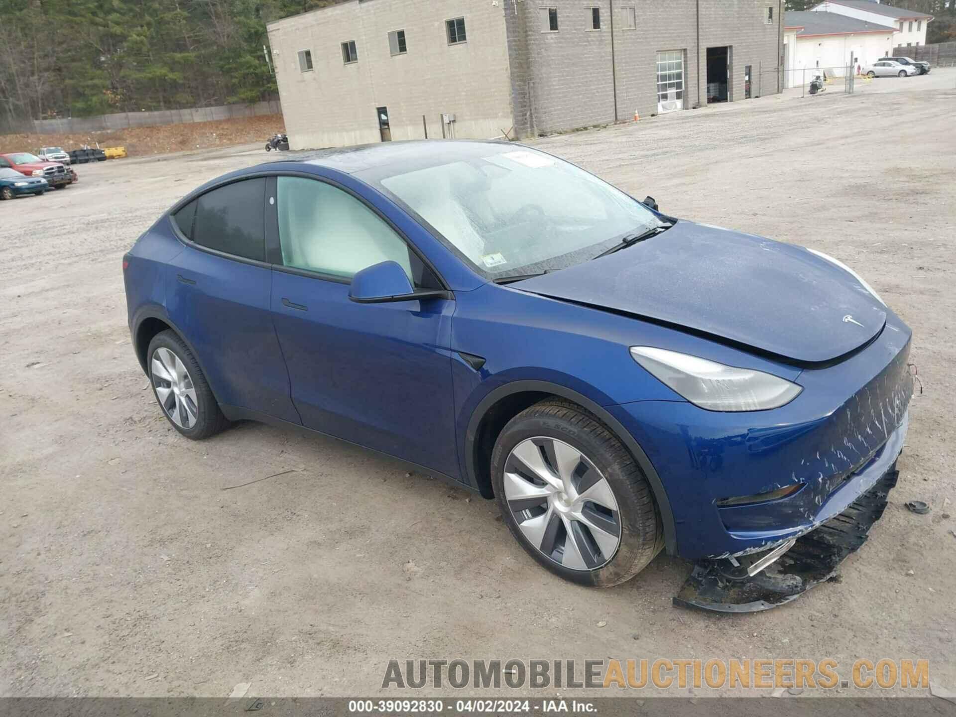 7SAYGDEE0RA220070 TESLA MODEL Y 2024