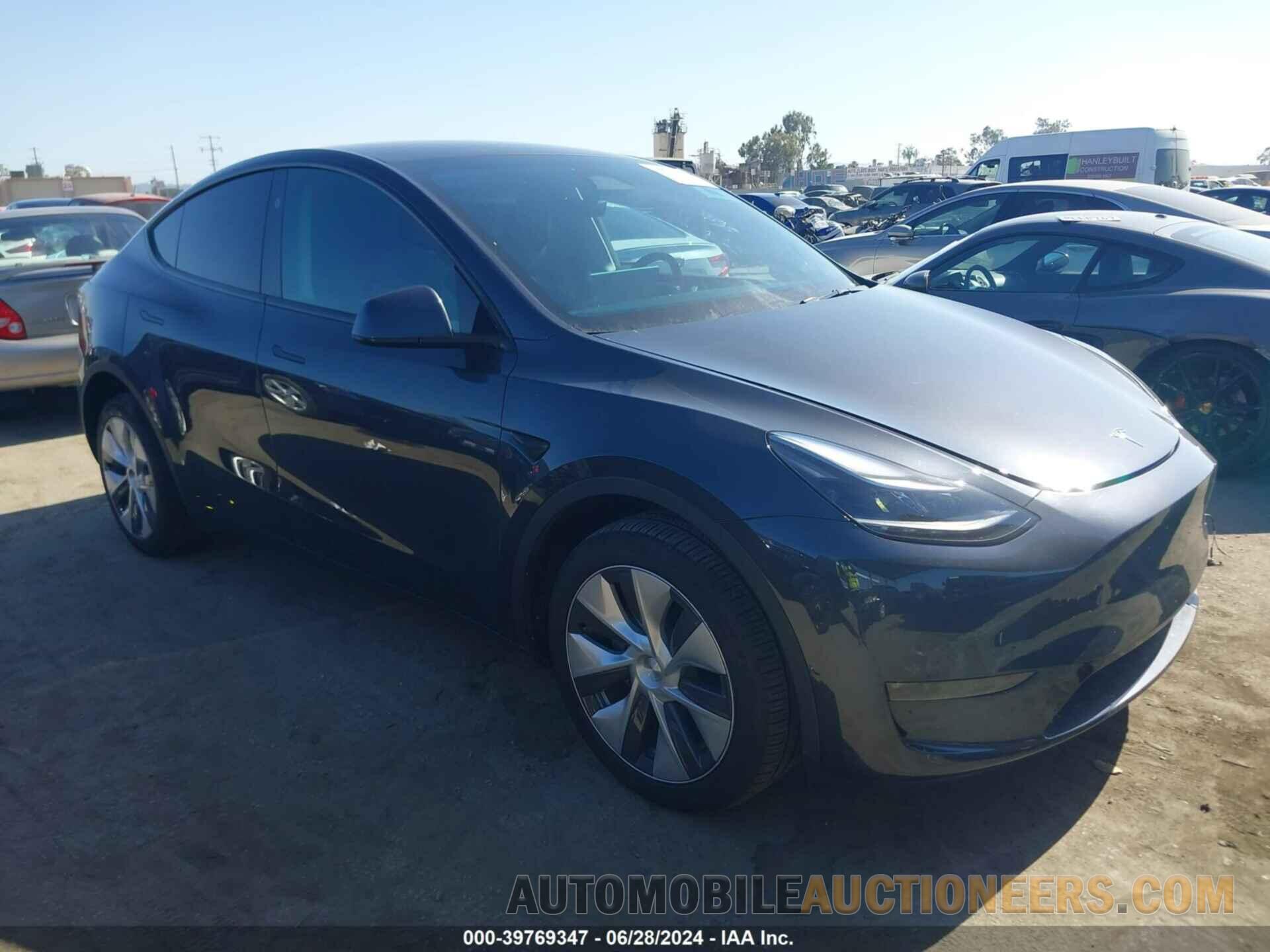 7SAYGDEE0RA228332 TESLA MODEL Y 2024