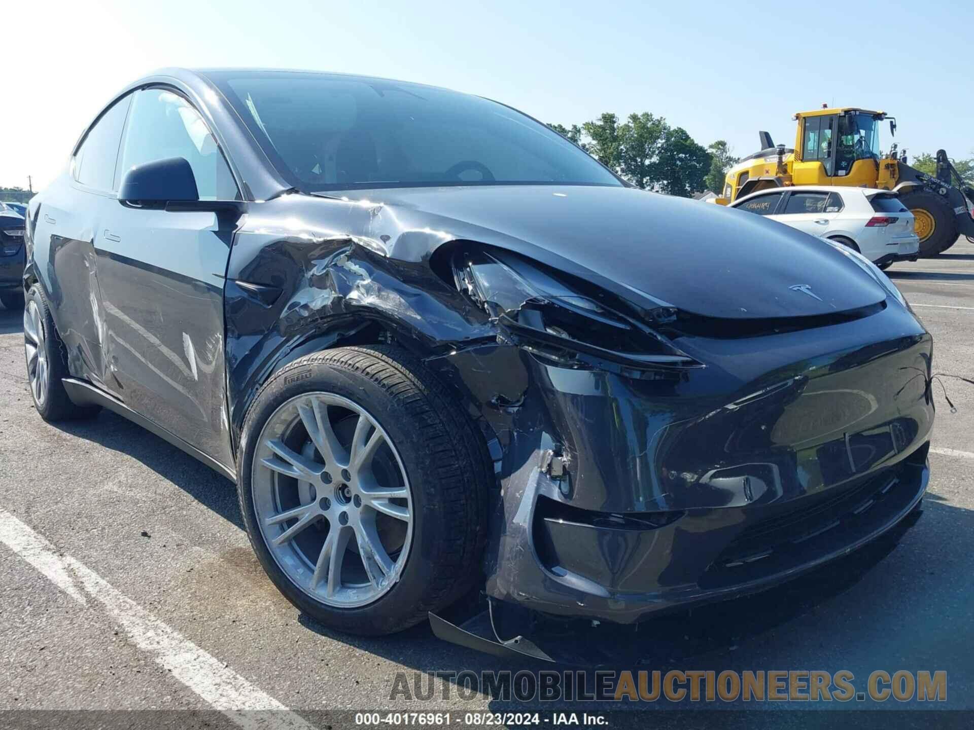 7SAYGDEE0RA278597 TESLA MODEL Y 2024