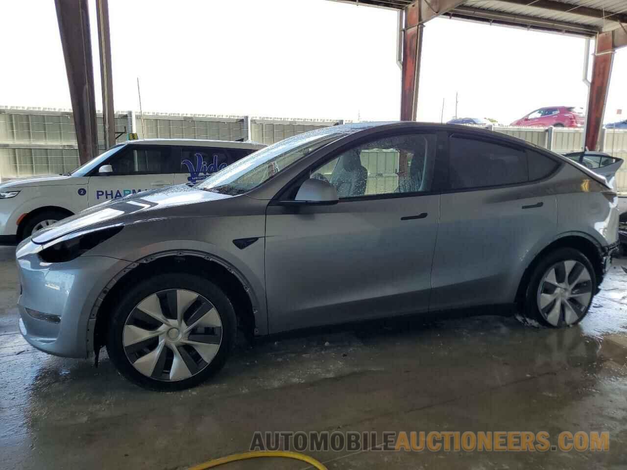 7SAYGDEE0RA288059 TESLA MODEL Y 2024