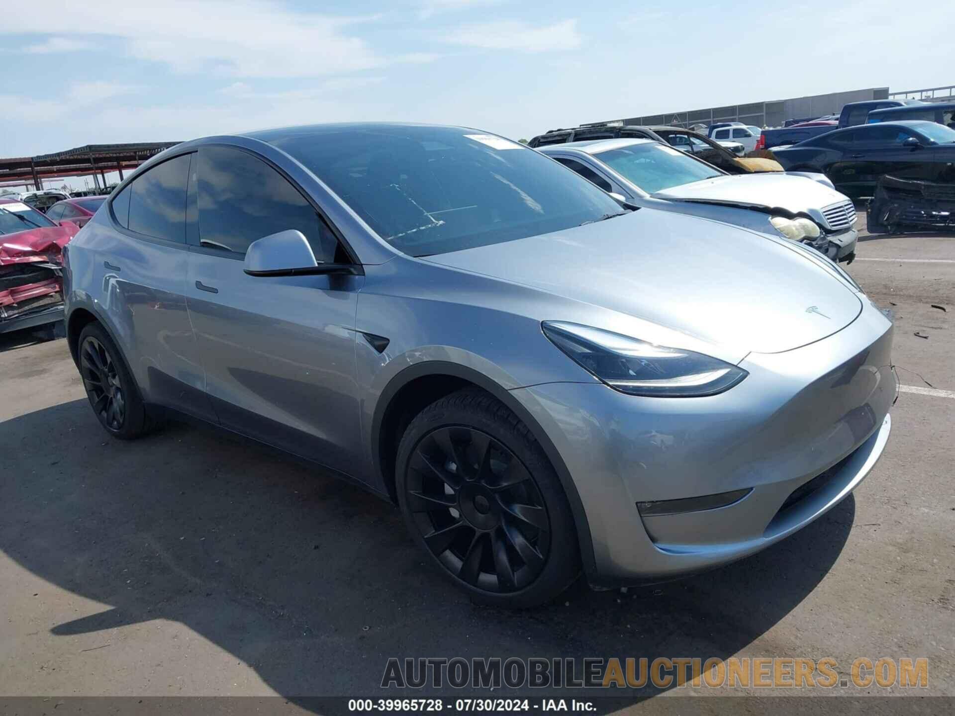 7SAYGDEE0RA293245 TESLA MODEL Y 2024