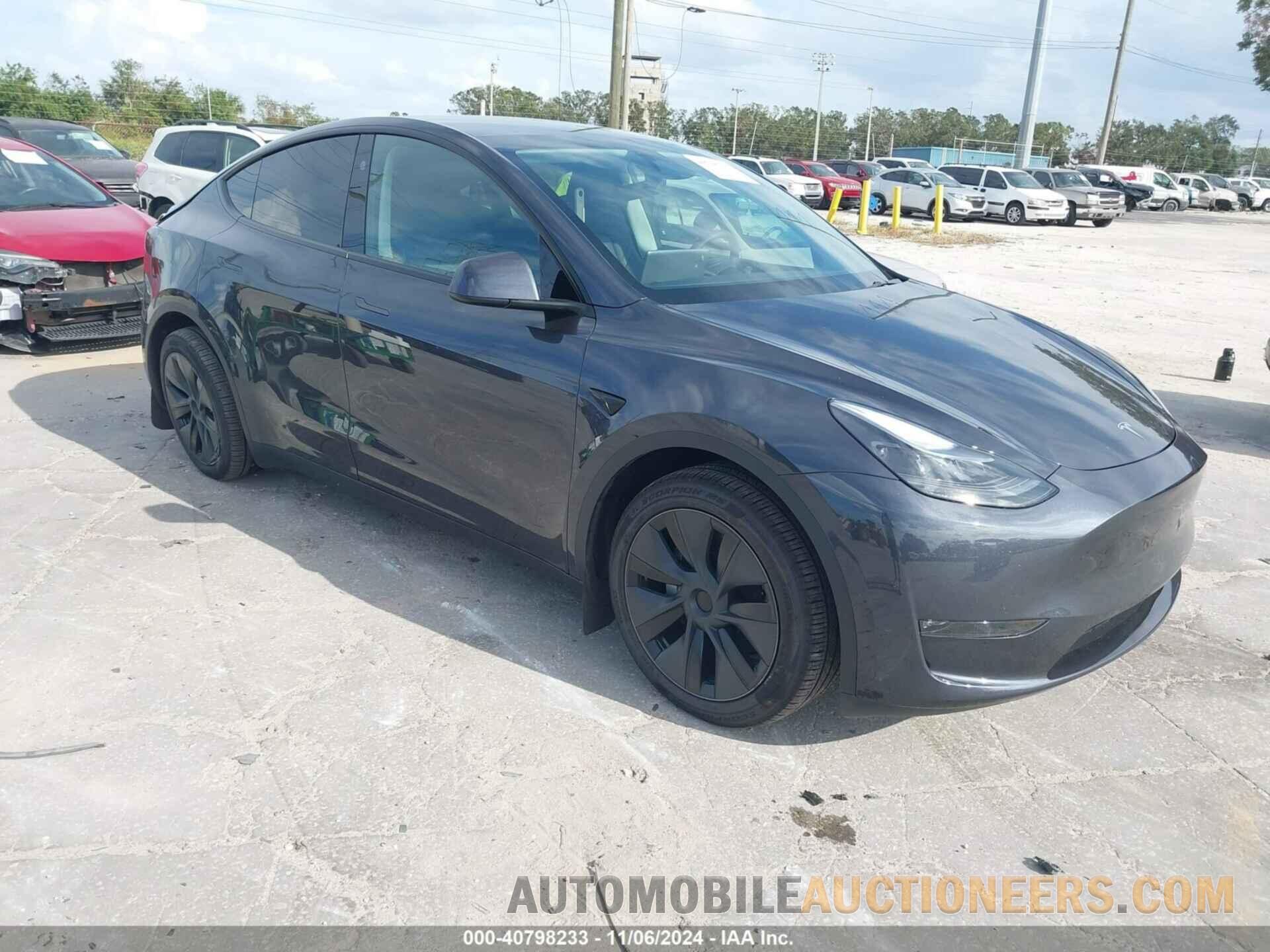 7SAYGDEE0RA309055 TESLA MODEL Y 2024