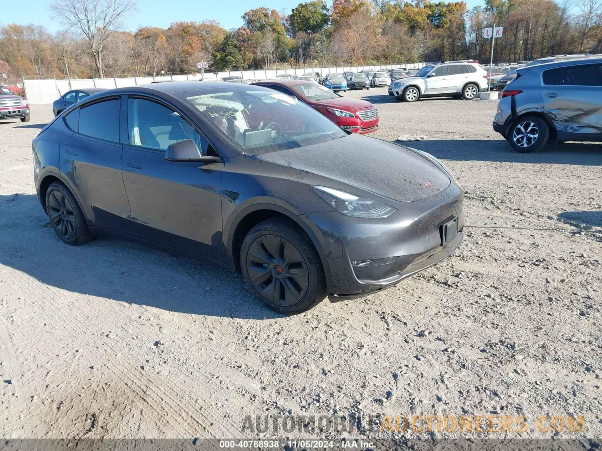 7SAYGDEE0RA326048 TESLA MODEL Y 2024