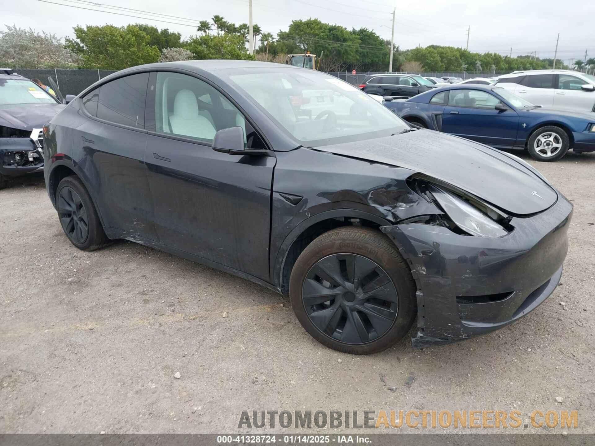 7SAYGDEE0RA331282 TESLA MODEL Y 2024