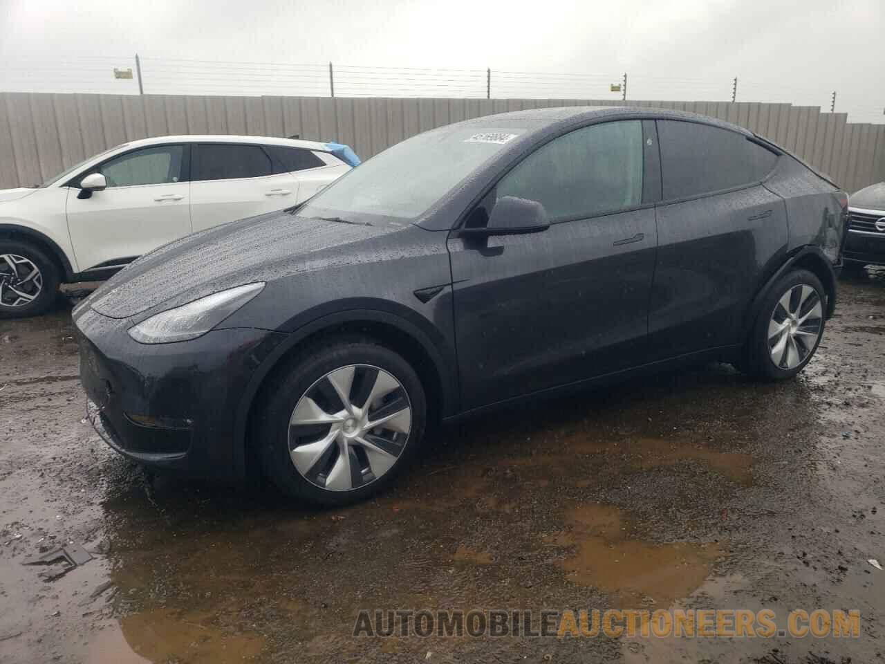 7SAYGDEE0RF014153 TESLA MODEL Y 2024